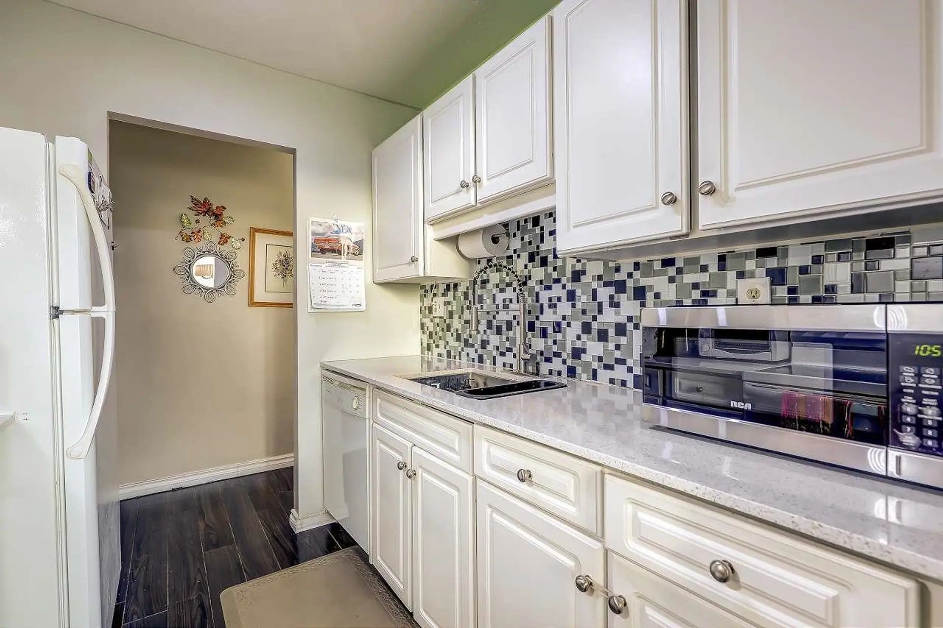 Property at #906 620 SEVENTH AVENUE, New Westminster, BC