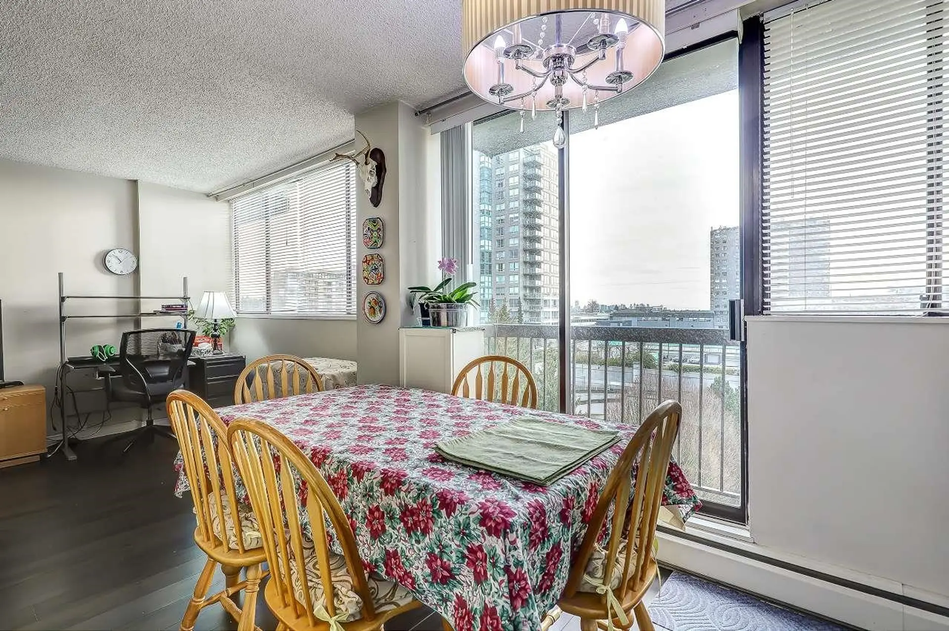 Property at #906 620 SEVENTH AVENUE, New Westminster, BC