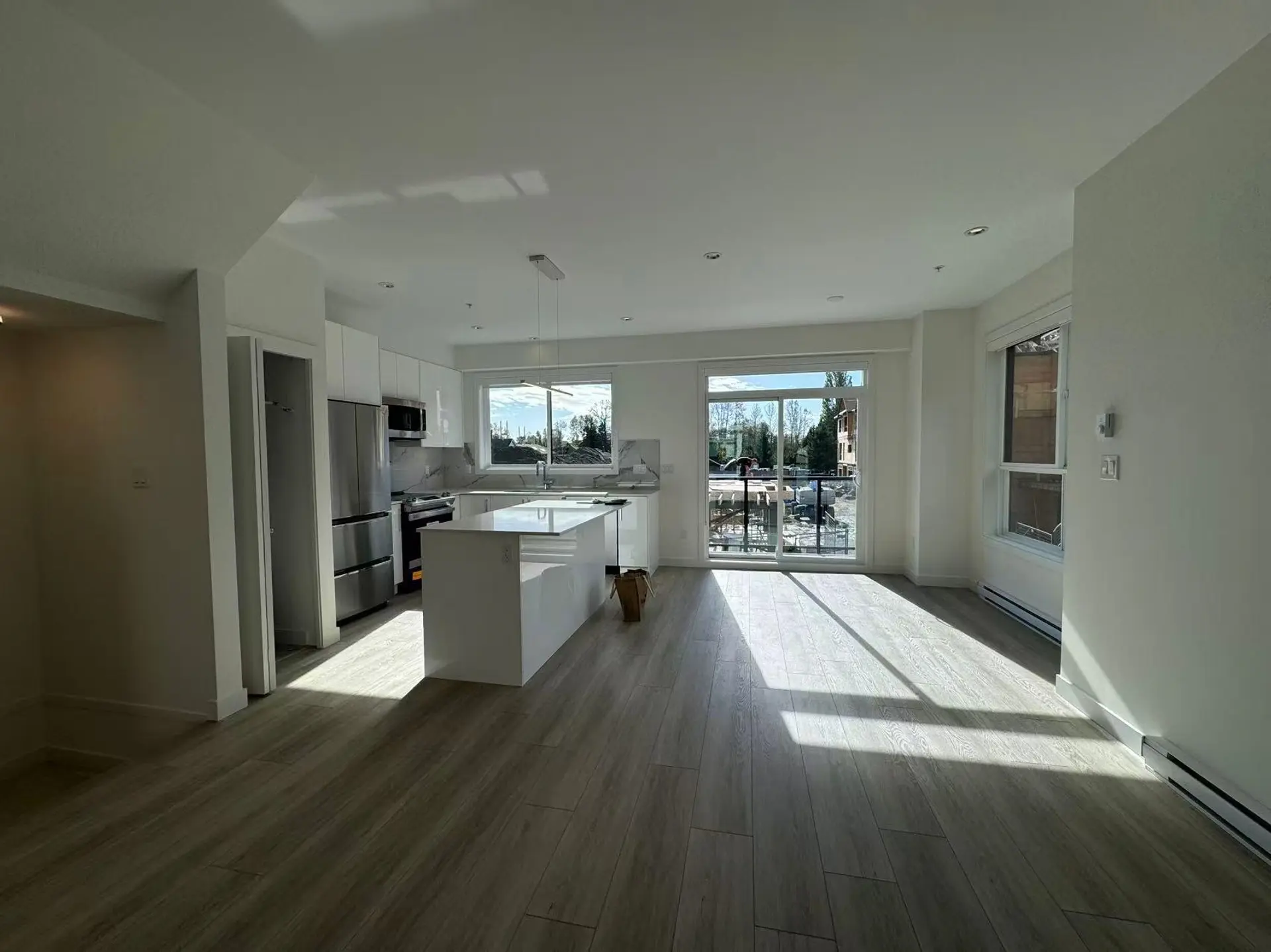 #56 4337 Boundary Road - Image 2