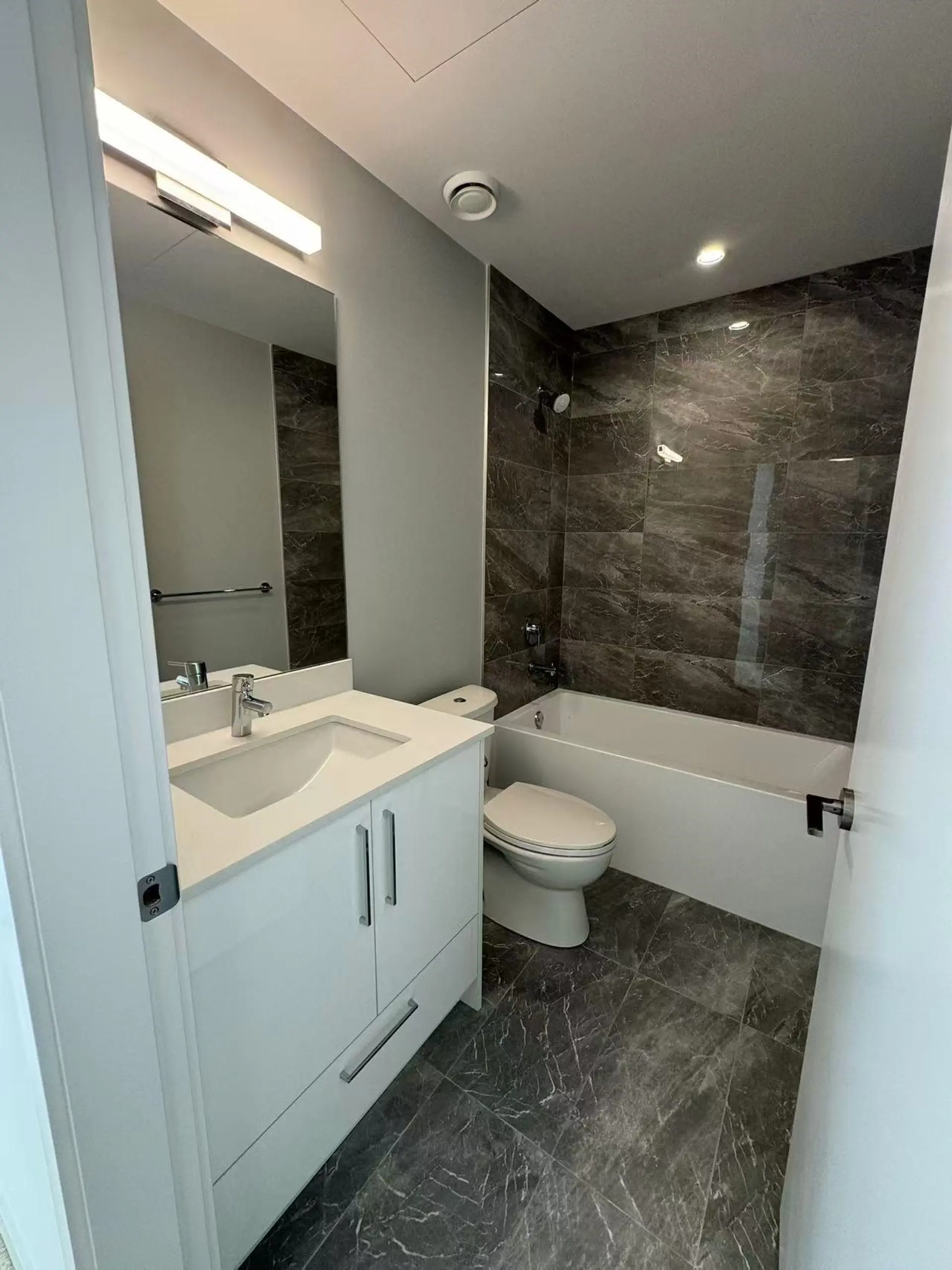 #56 4337 Boundary Road - Image 14