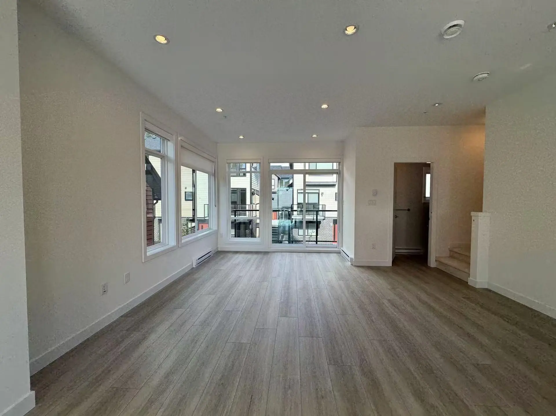 #56 4337 Boundary Road - Image 4
