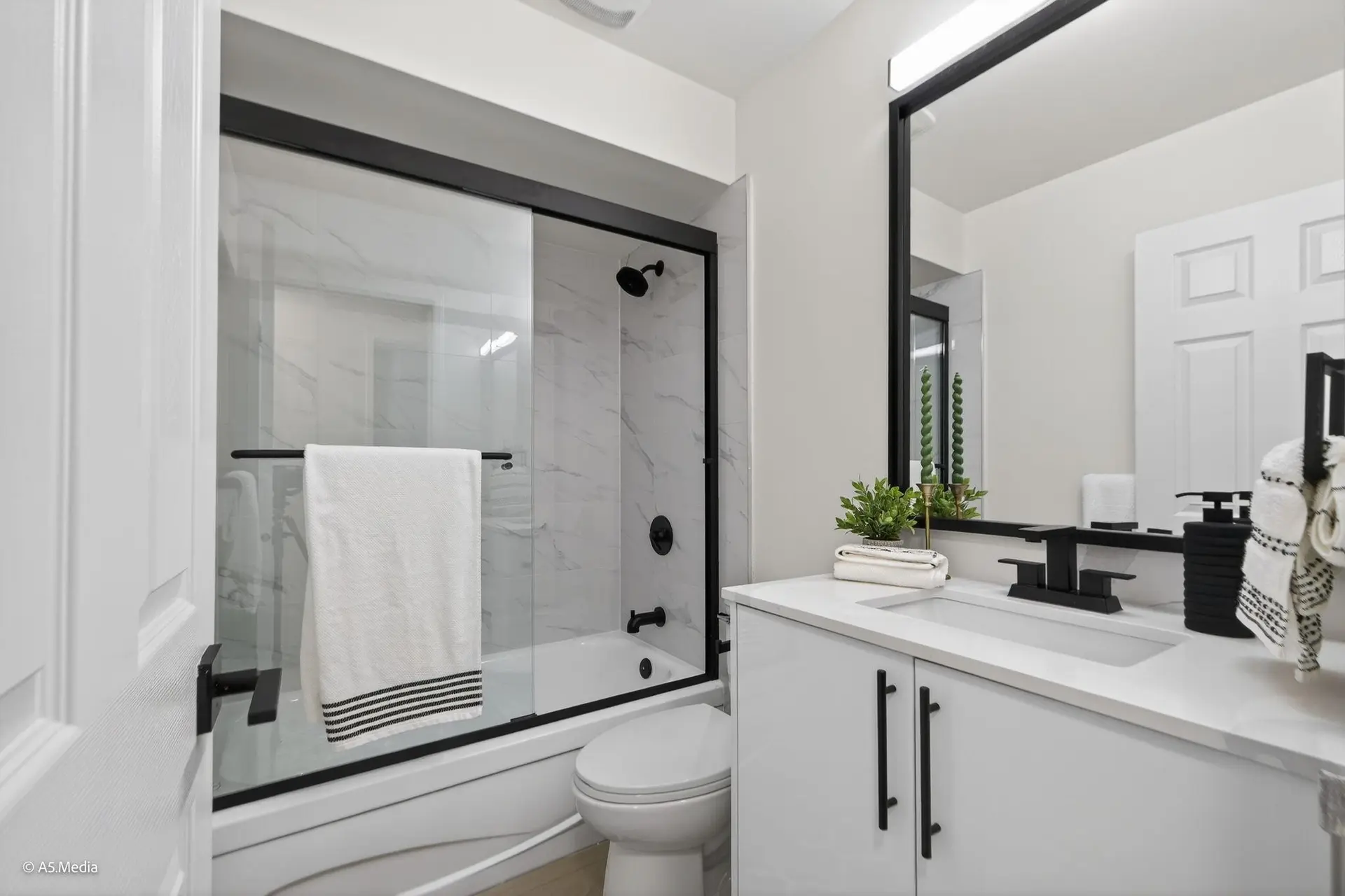 #803 10620 150 Street - Image 11