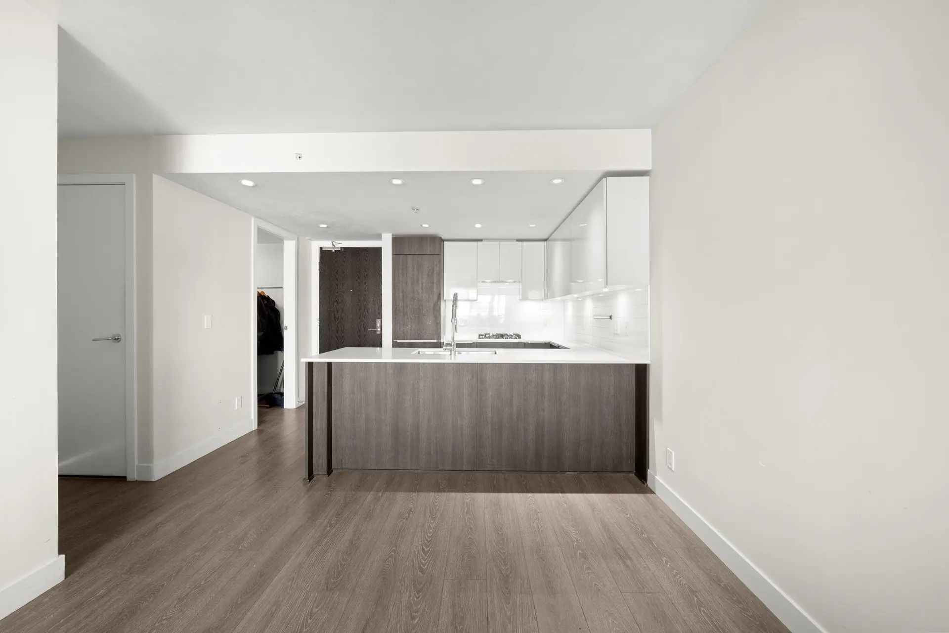 #419 1588 E Hastings Street - Image 4