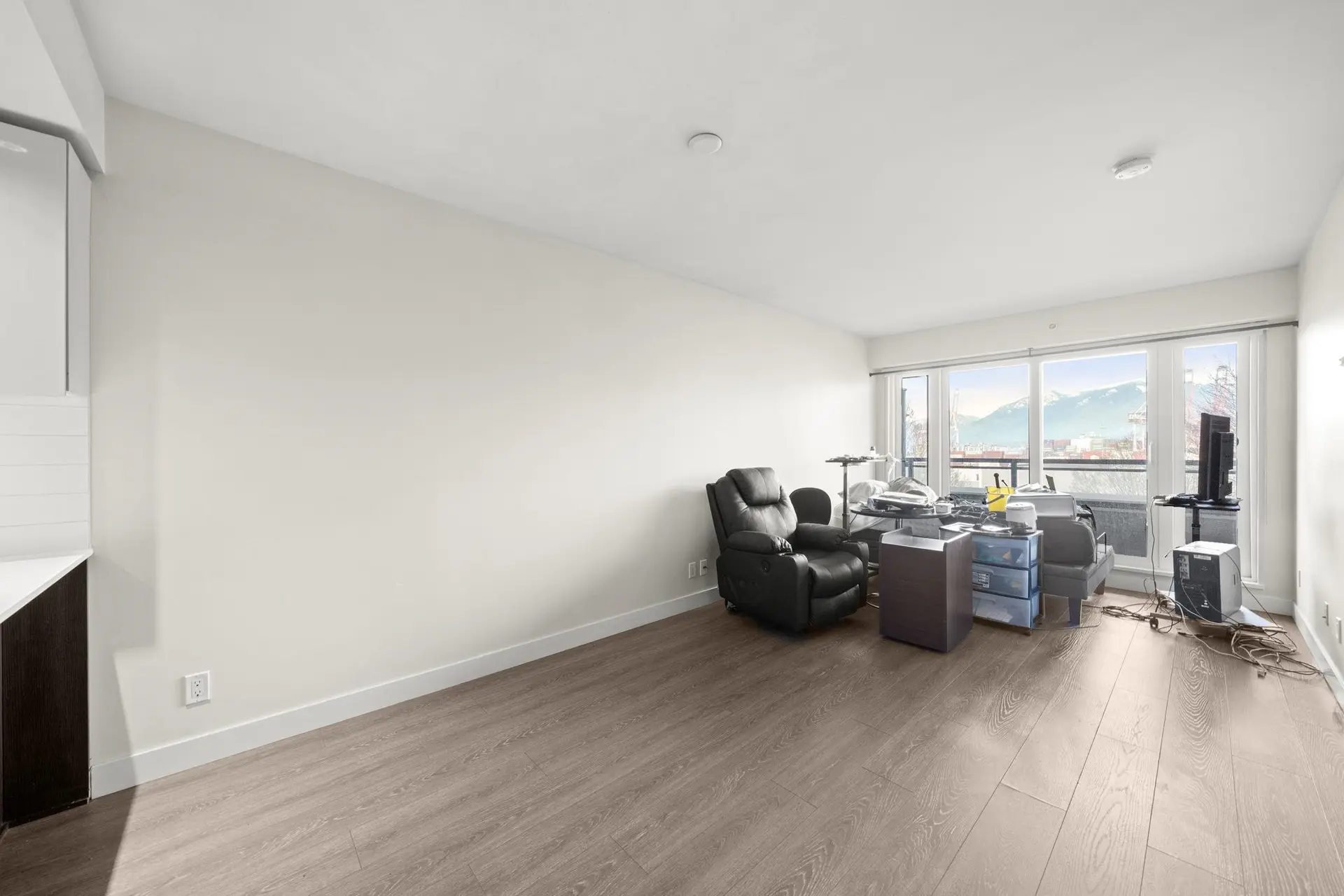 #419 1588 E Hastings Street - Image 2