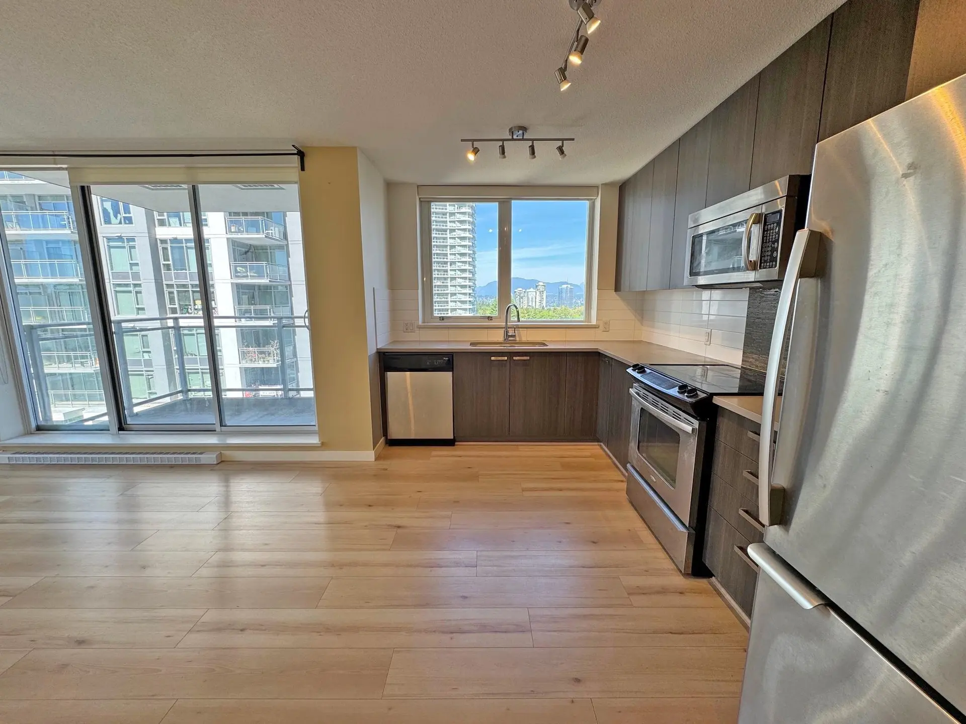#802 13325 102a Avenue - Image 4