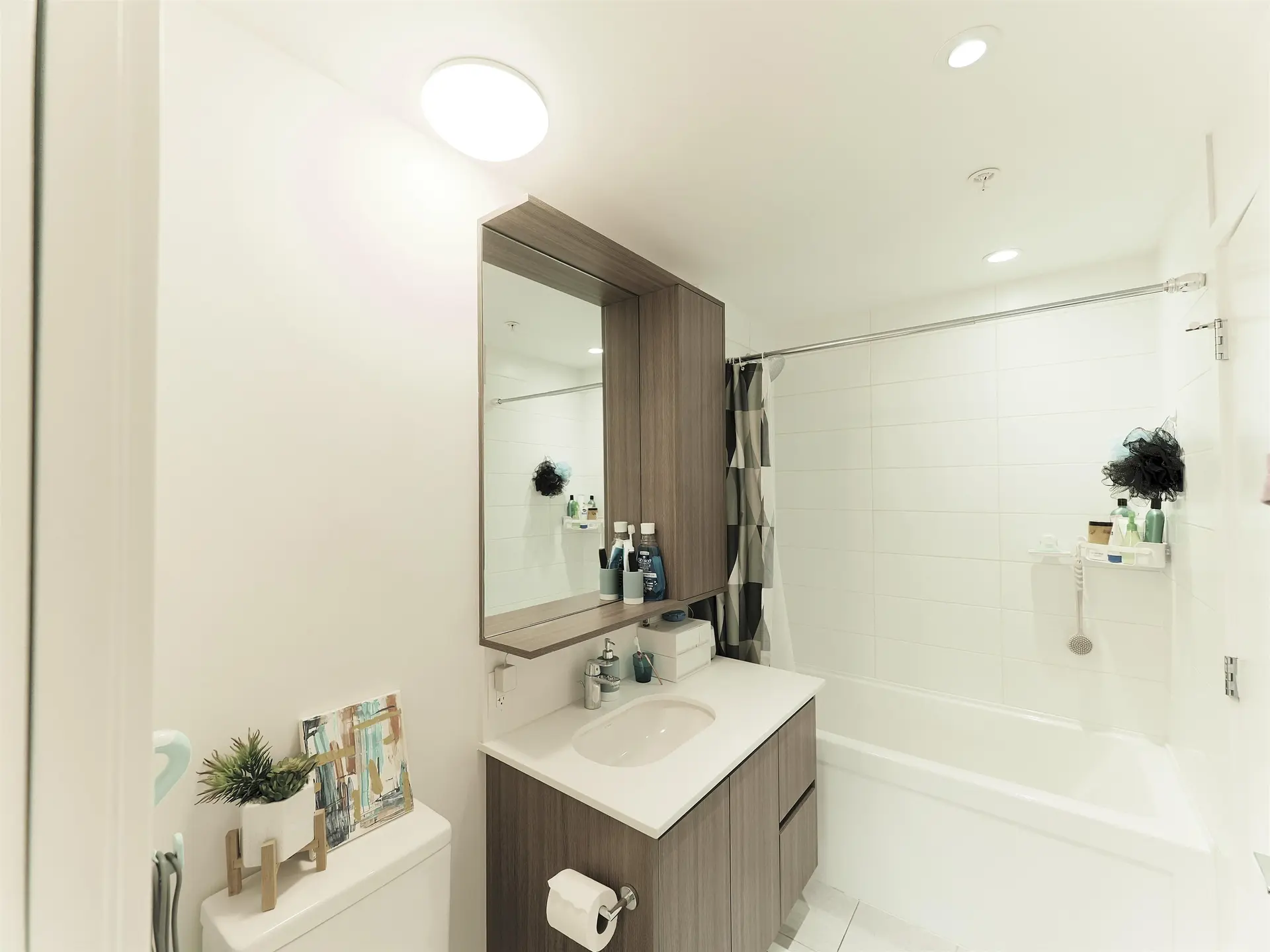 #213 516 Foster Avenue - Image 10