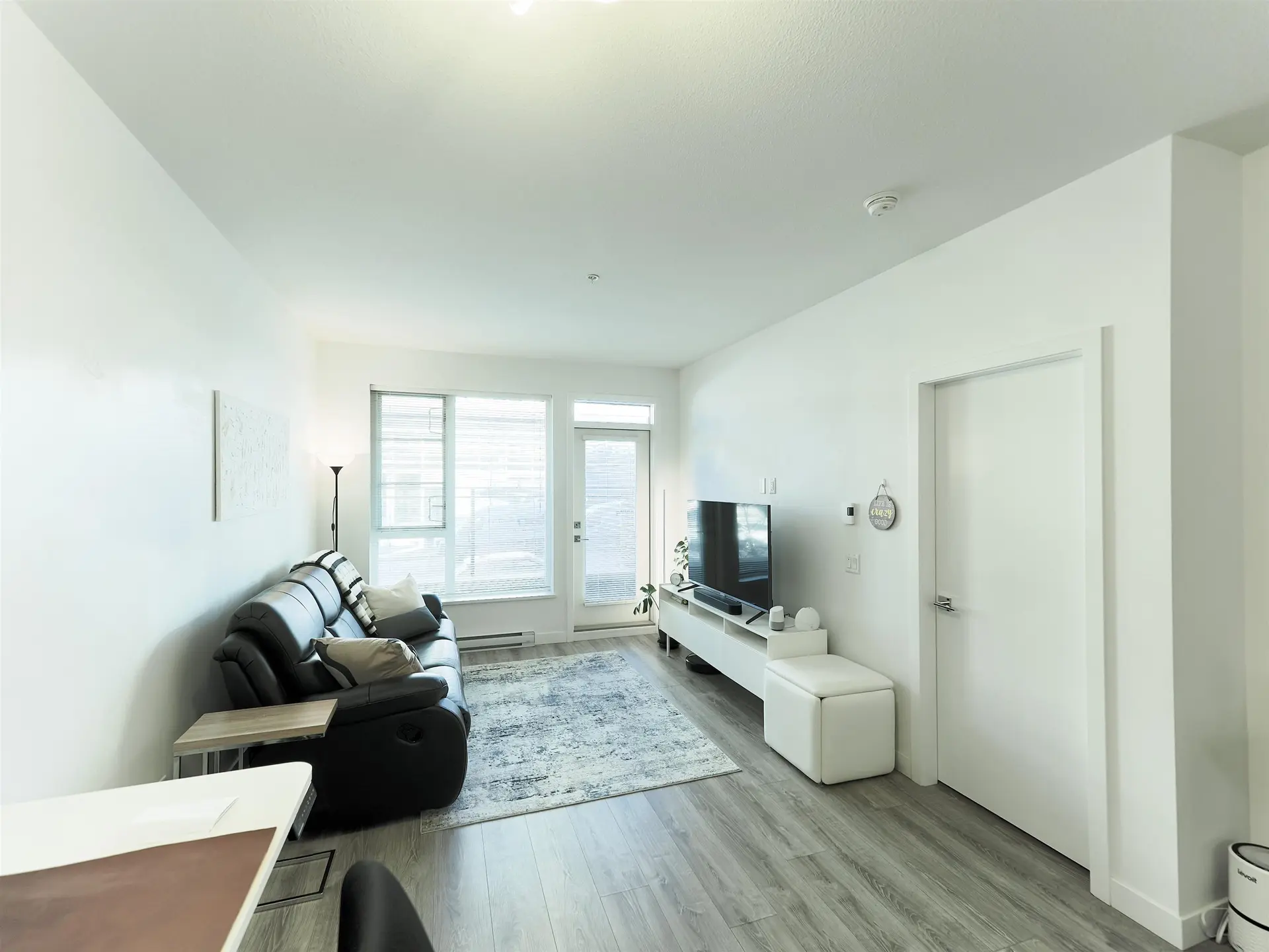 #213 516 Foster Avenue - Image 4
