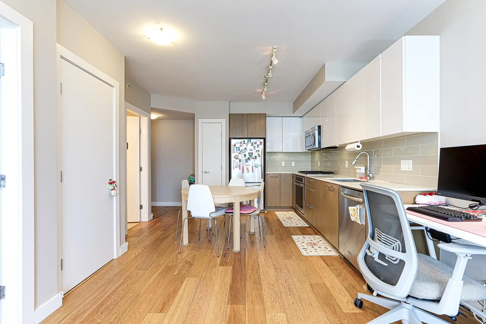 Property at #1001 6951 ELMBRIDGE WAY, Richmond, BC