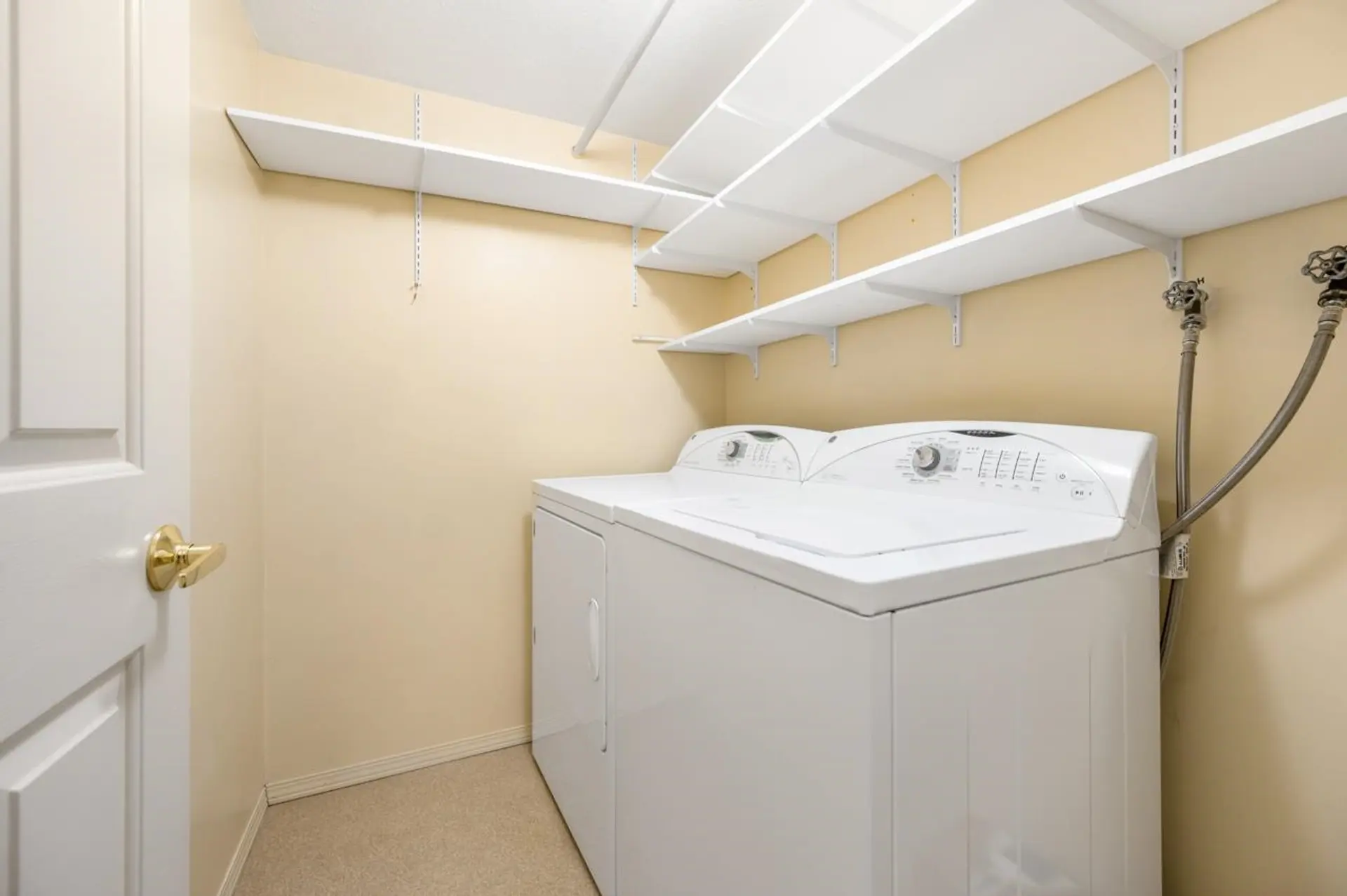 #101 11240 Mellis Drive - Image 13