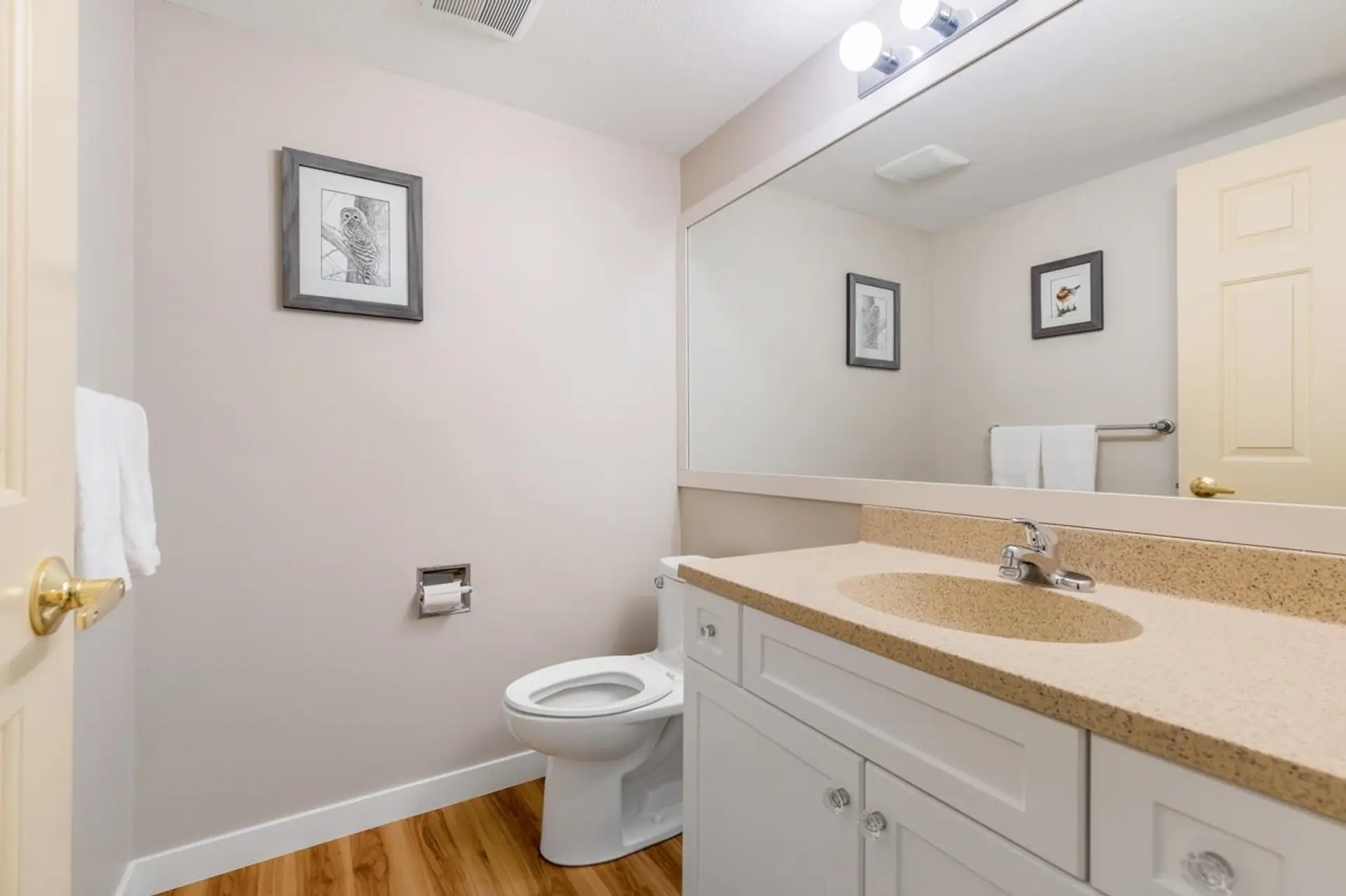 #101 11240 Mellis Drive - Image 12