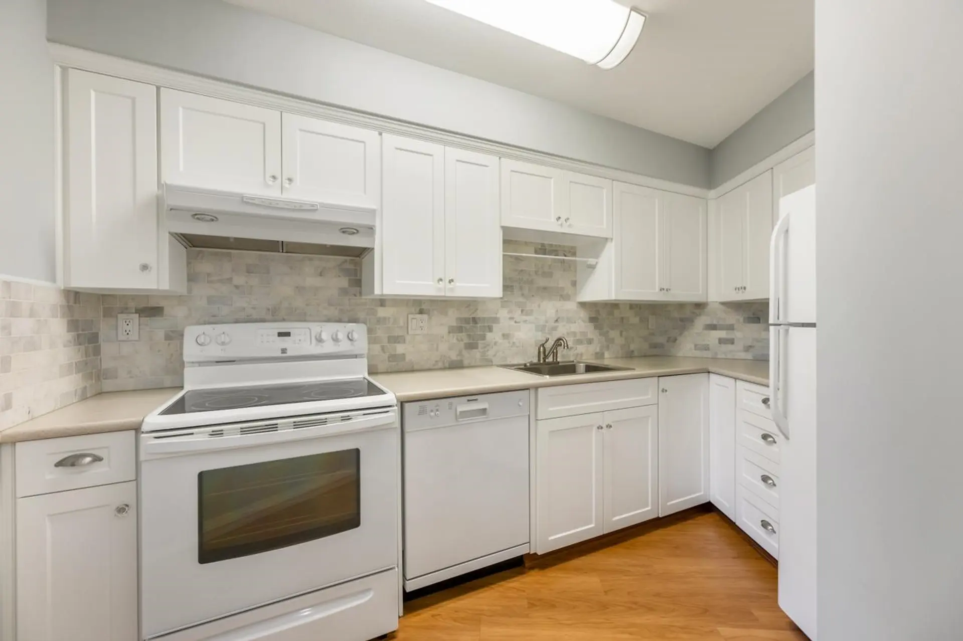 #101 11240 Mellis Drive - Image 4