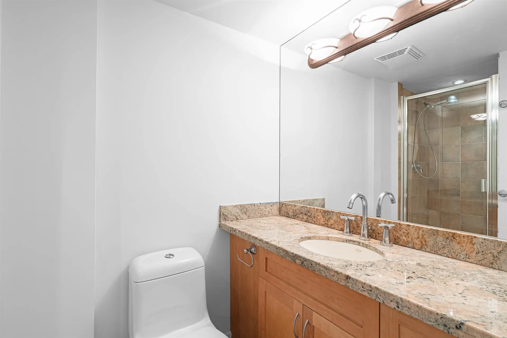 Property at #102 747 17TH STREET, West Vancouver, BC