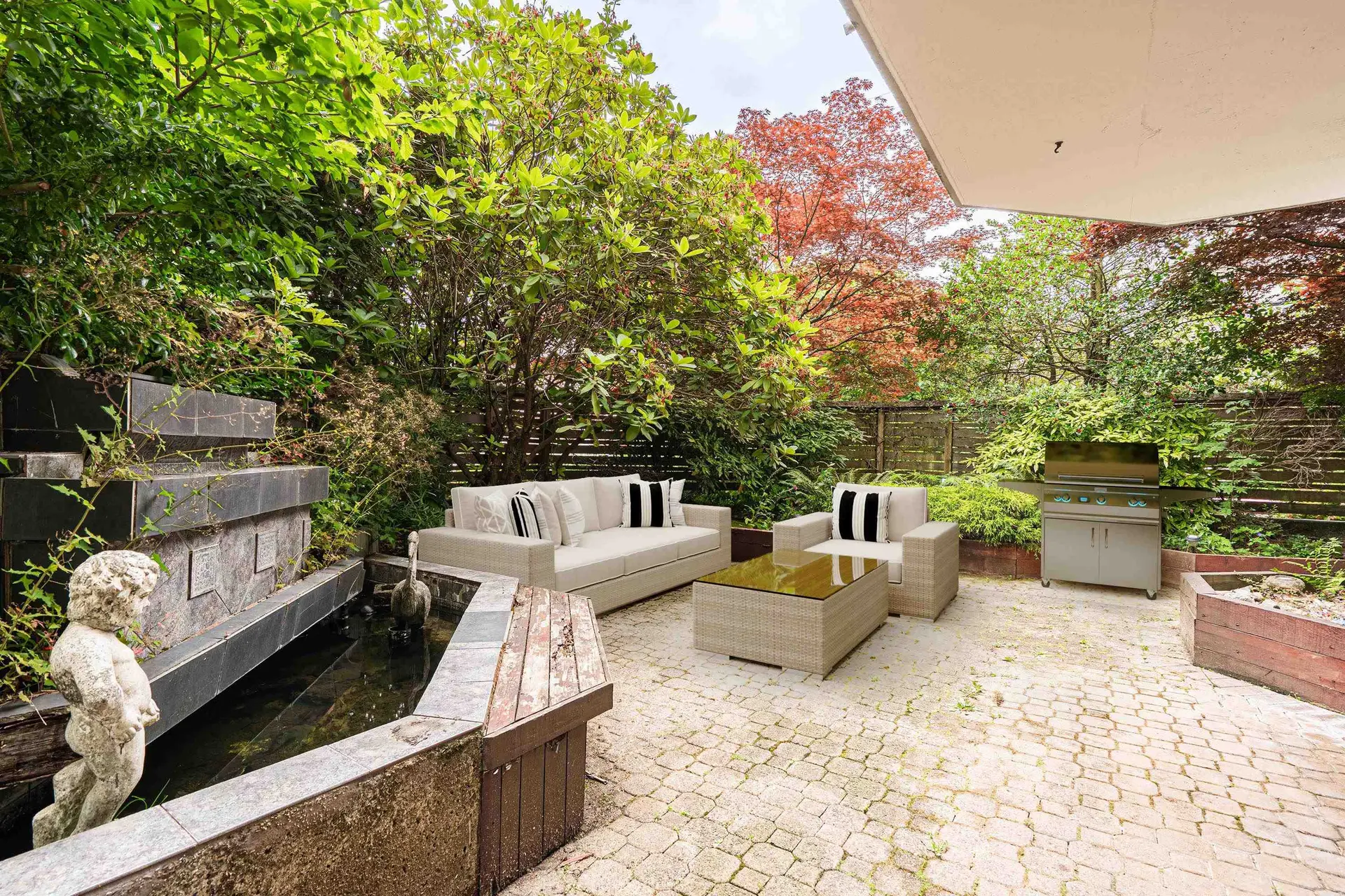 Property at #102 747 17TH STREET, West Vancouver, BC