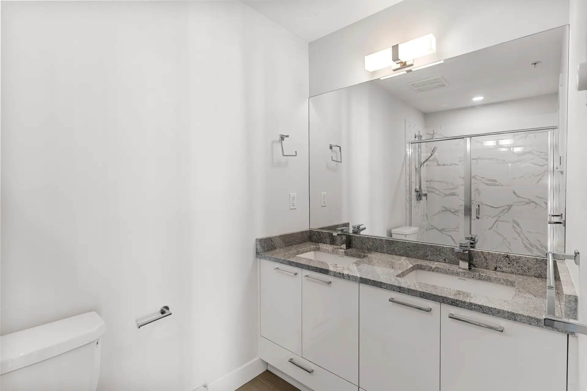 #312 20696 Eastleigh Crescent - Image 6