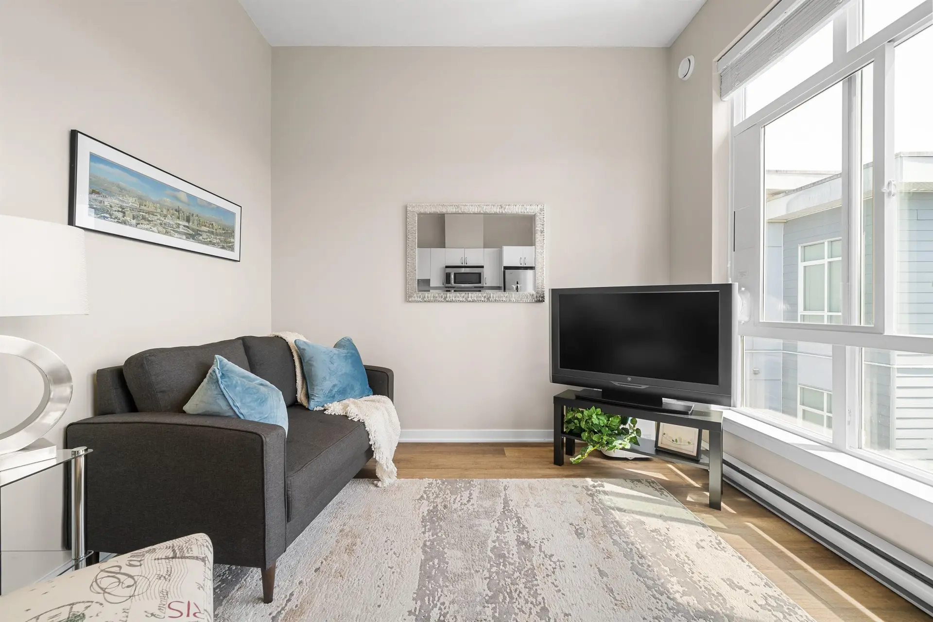 #513 13728 108 Avenue - Image 2