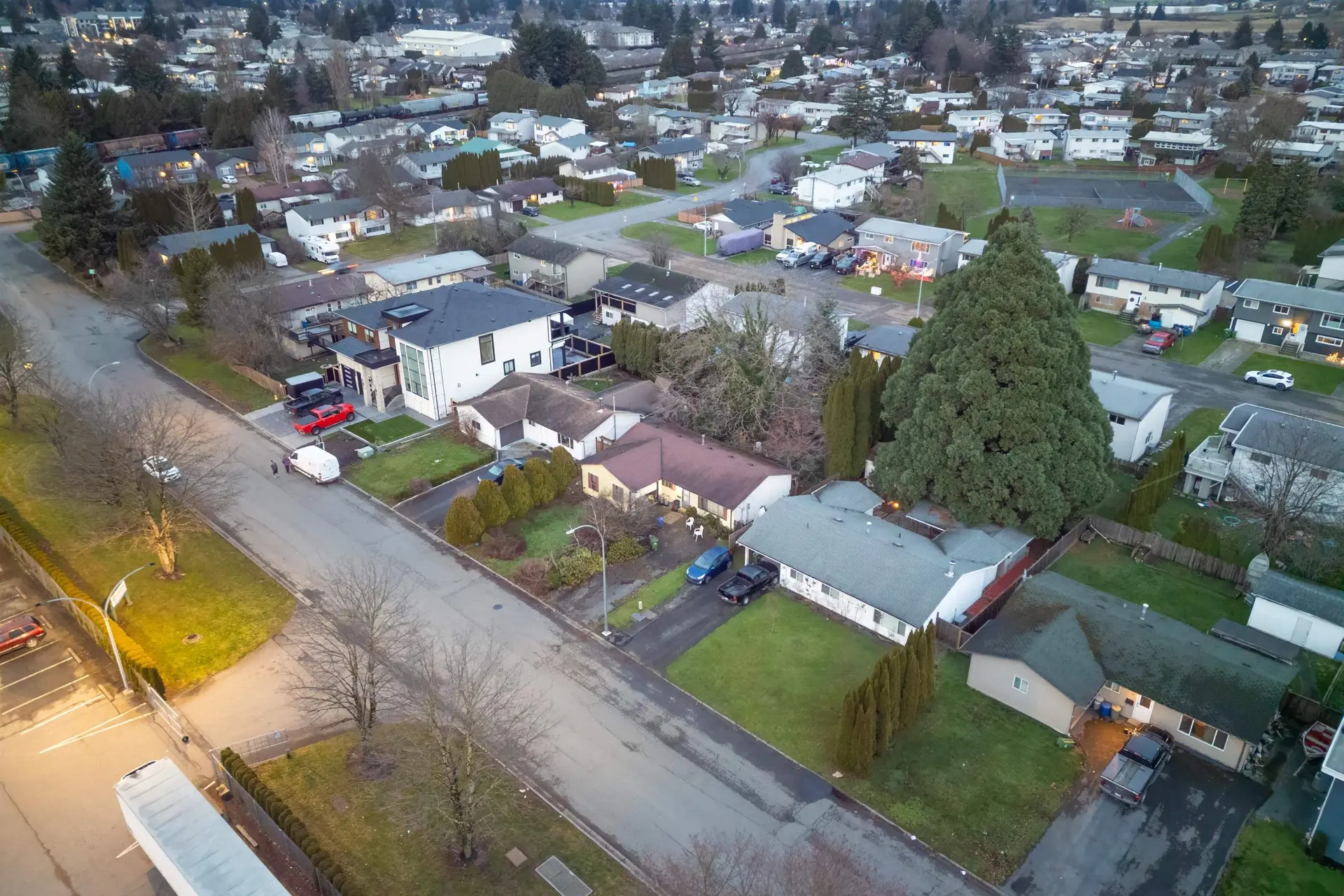 8900 Charles Street - Image 2