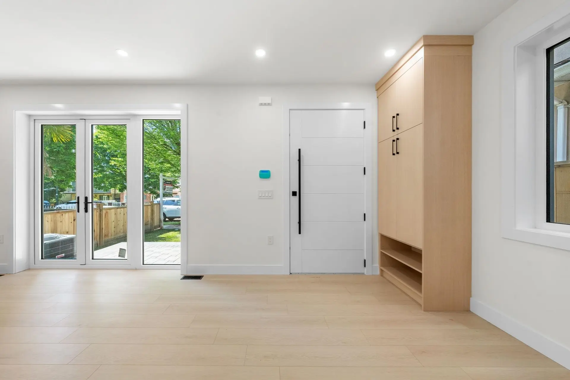 #1 3425 Archimedes Street - Image 6