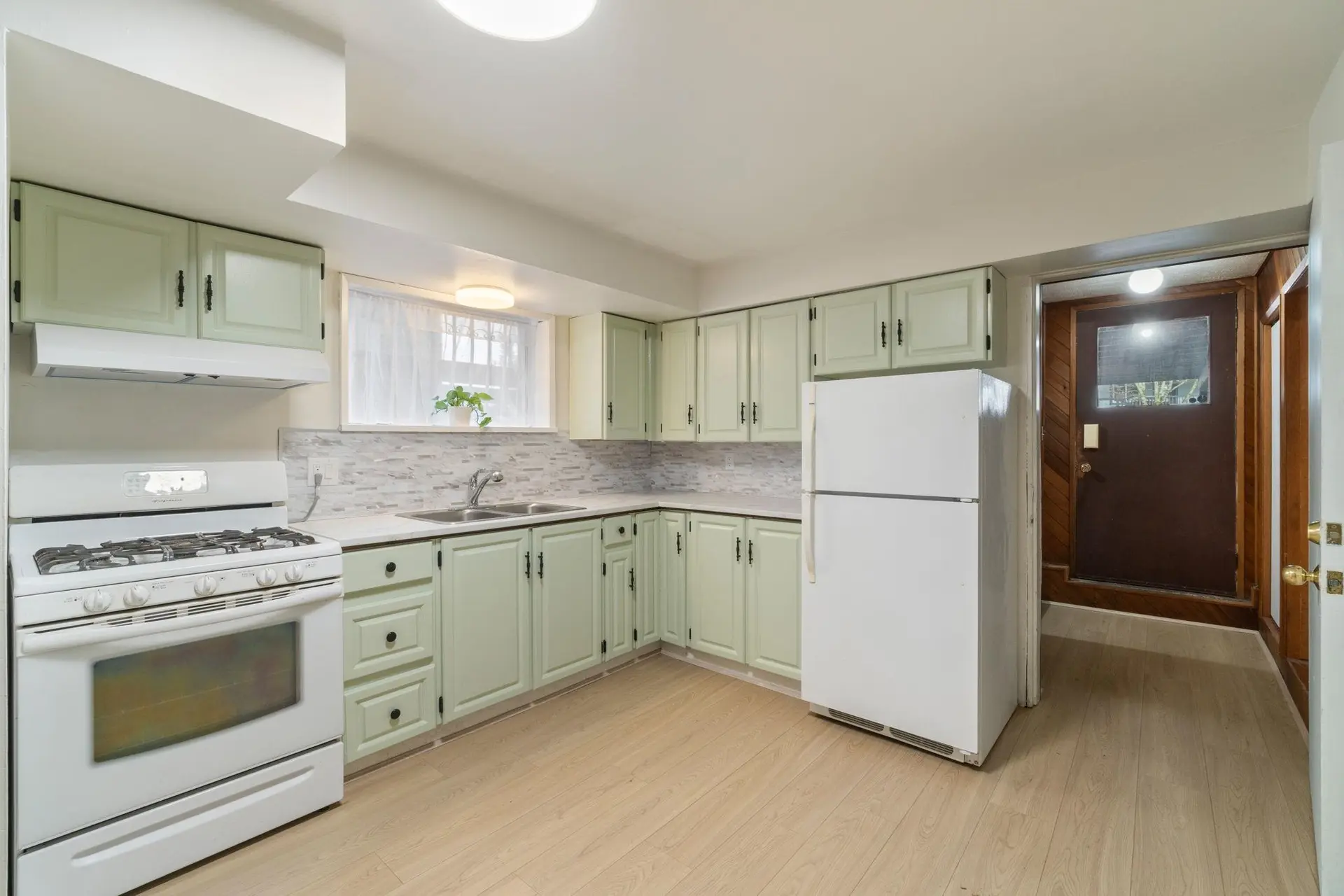 2611 Parker Street - Image 10