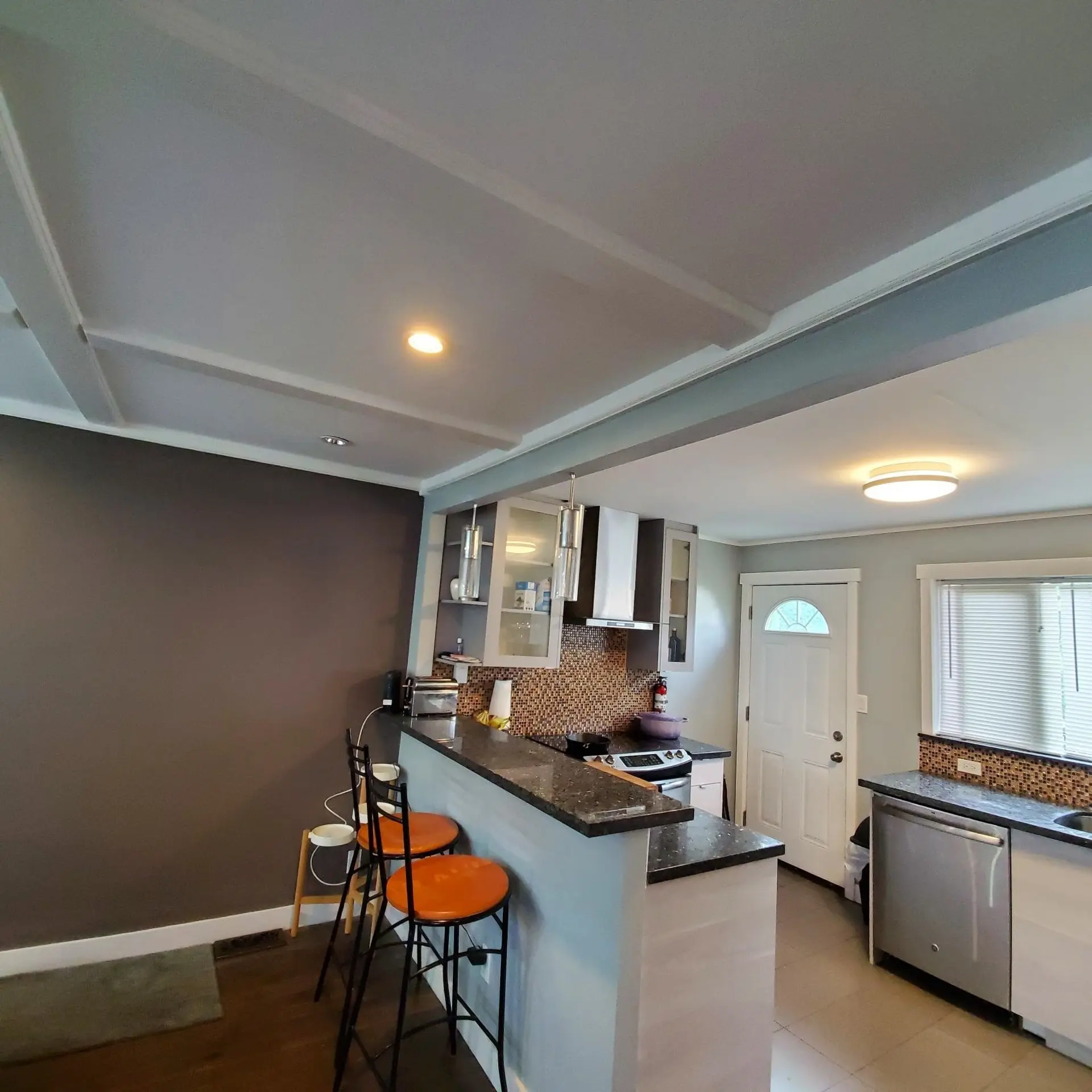 532 E 5th Street - Image 2