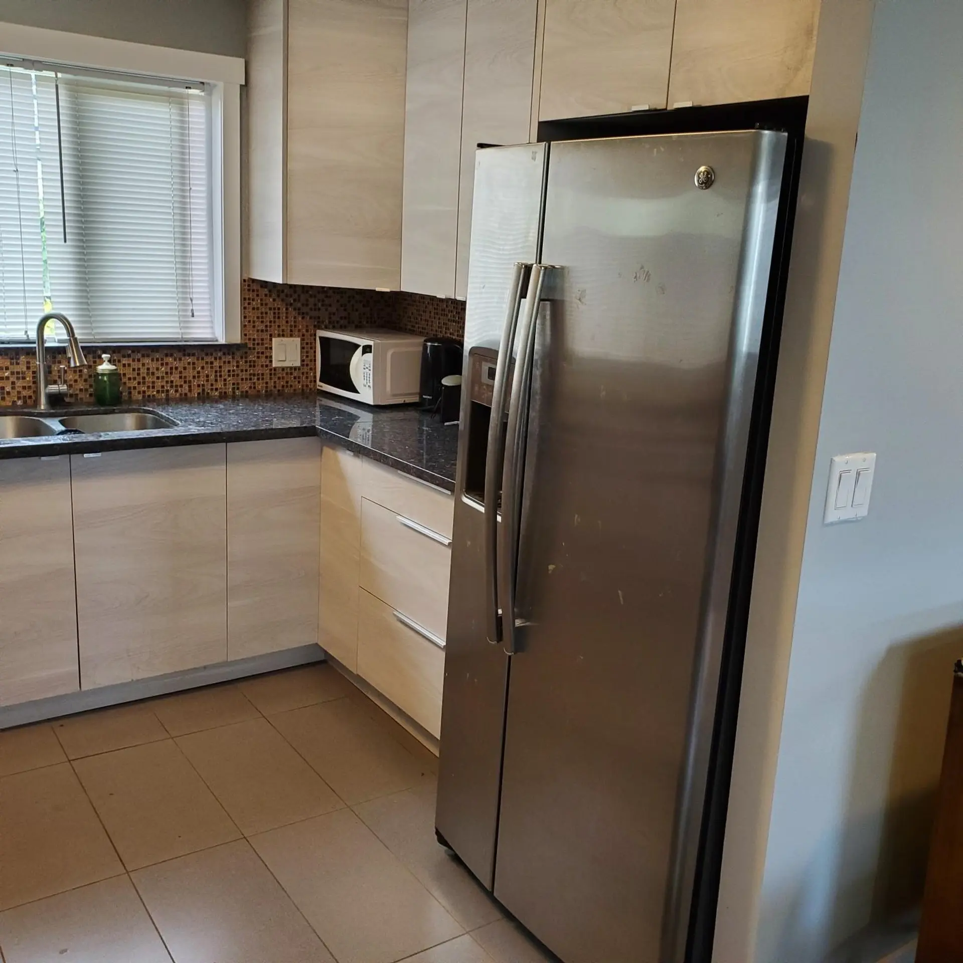 532 E 5th Street - Image 8