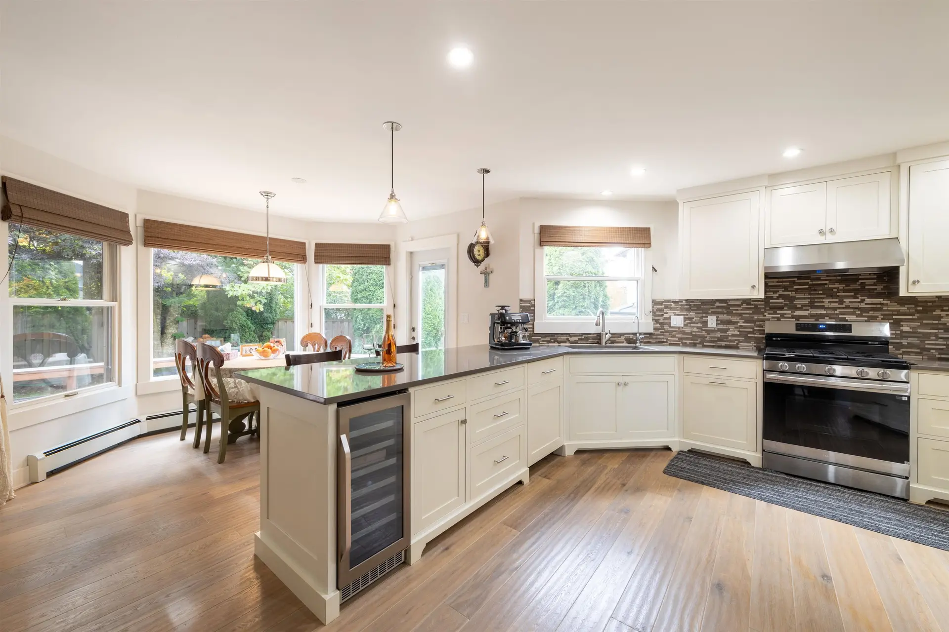 12576 18 Avenue - Image 15
