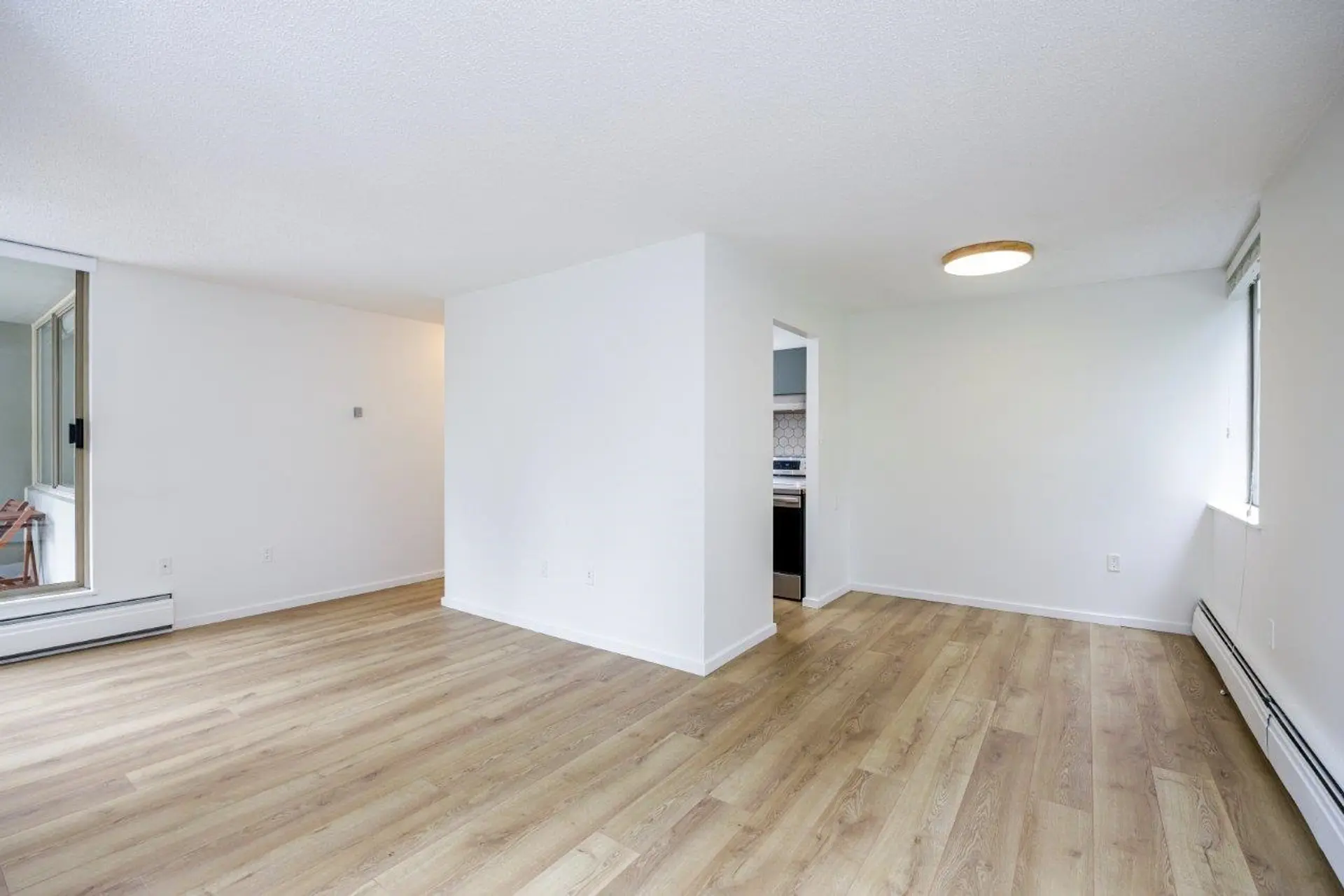 Property at #304 2008 FULLERTON AVENUE, North Vancouver, BC