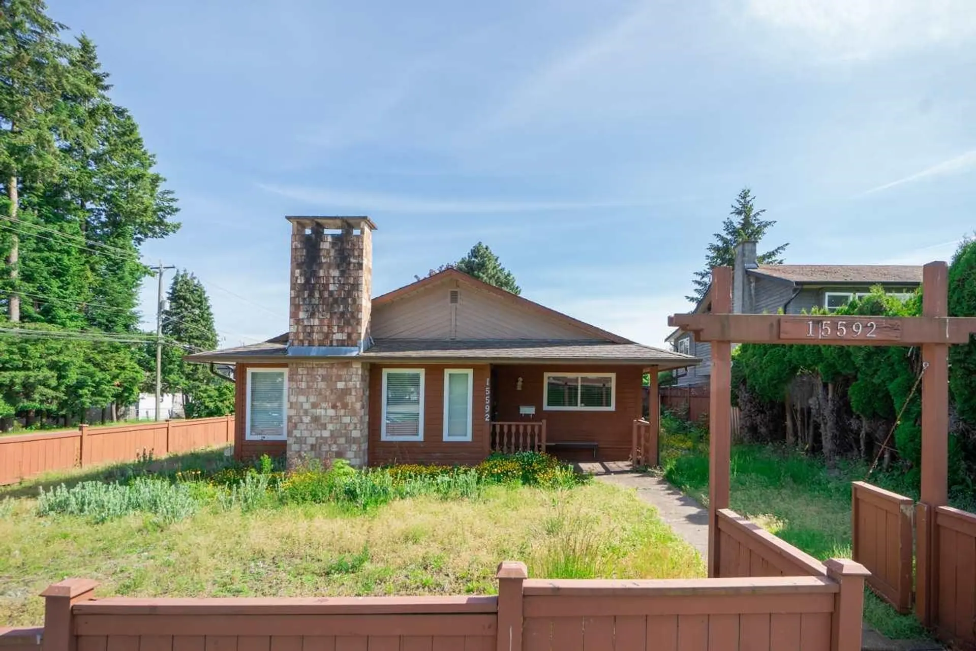 15592 100 Avenue - Image 1