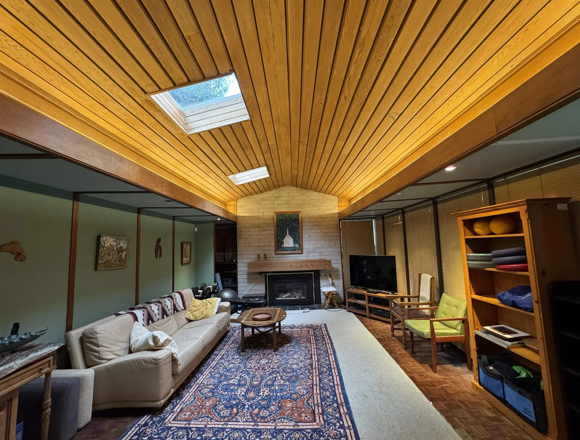 6369 Macdonald Street - Image 2