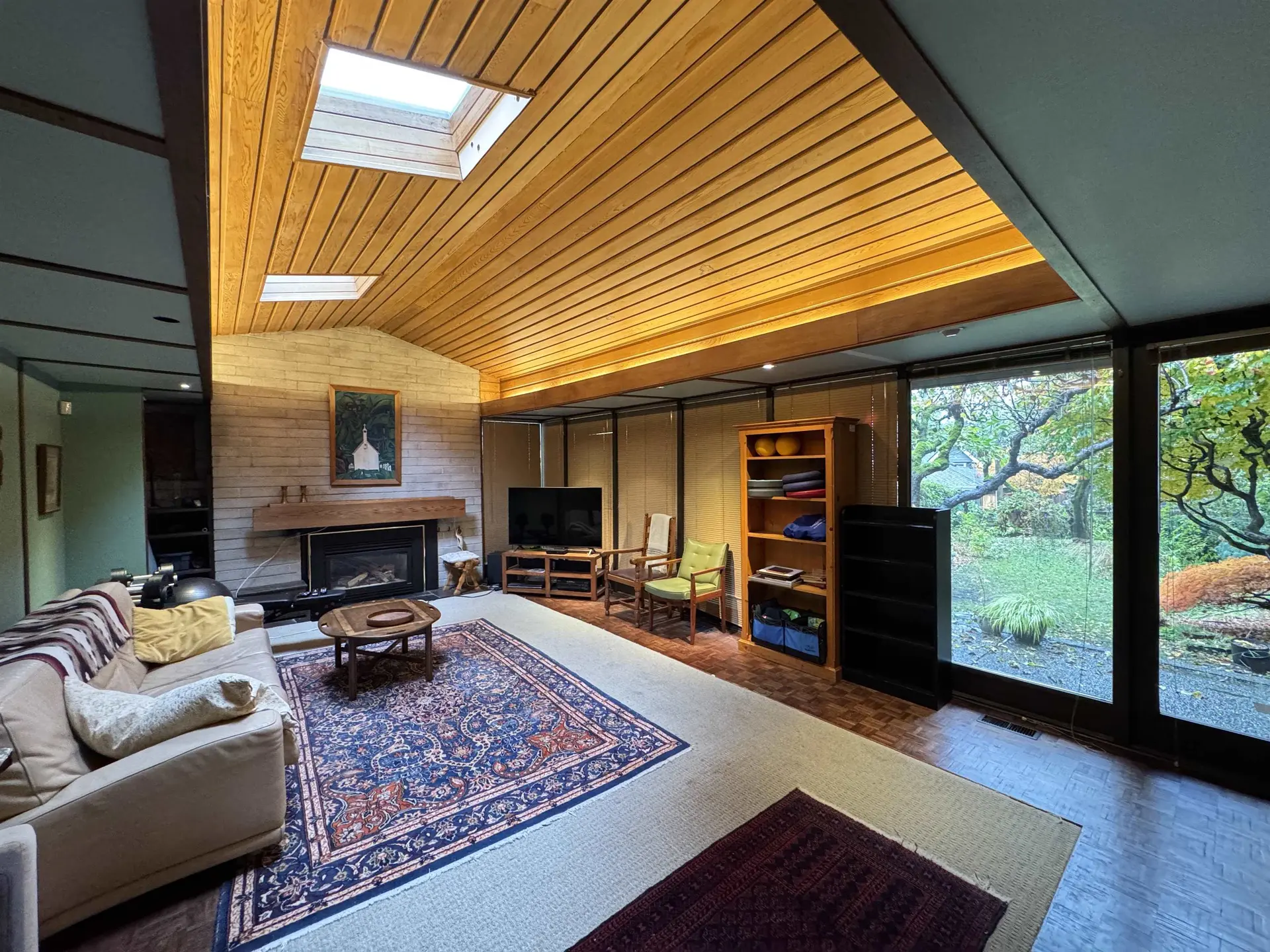 6369 Macdonald Street - Image 3