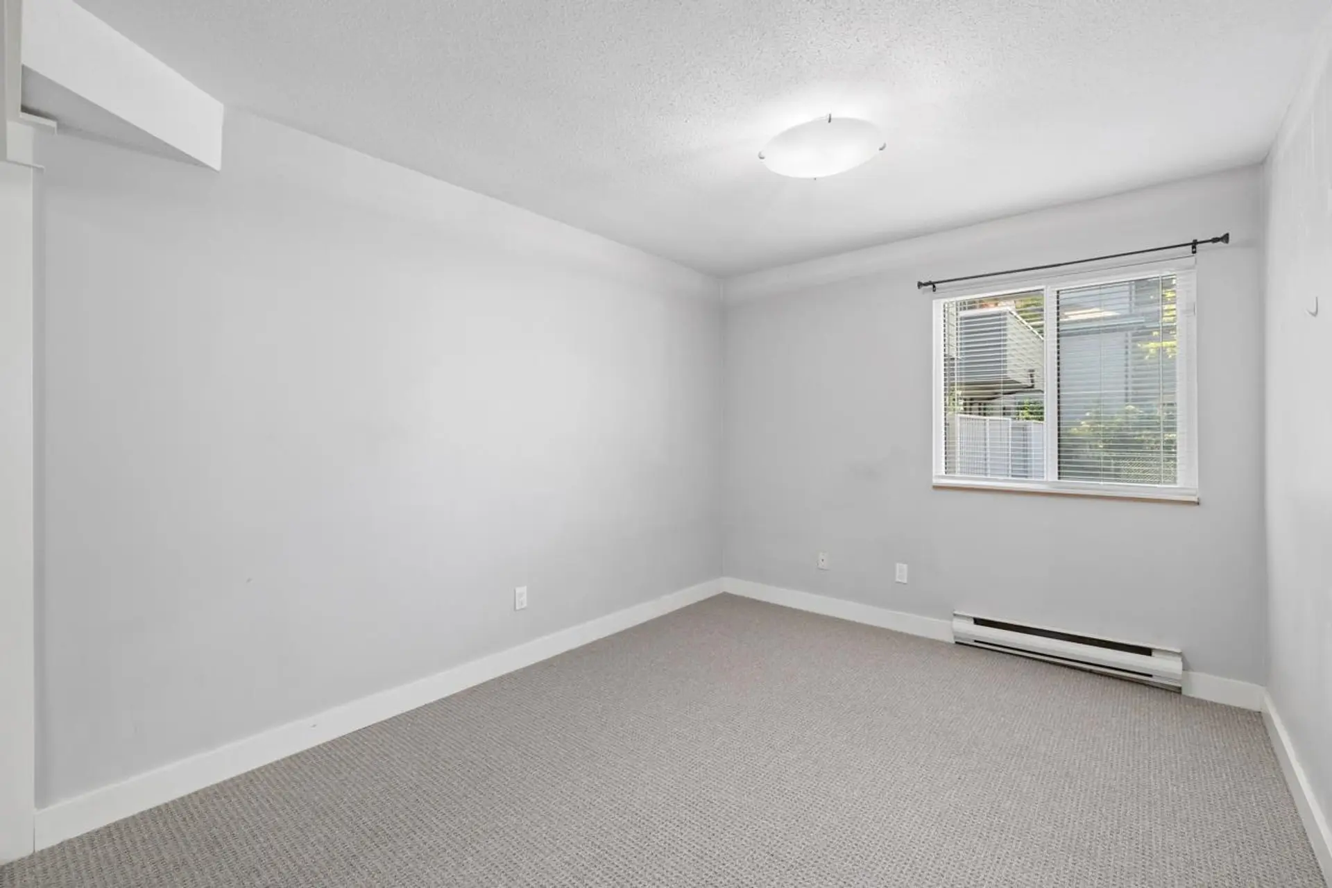 #110 1948 Coquitlam Avenue - Image 11
