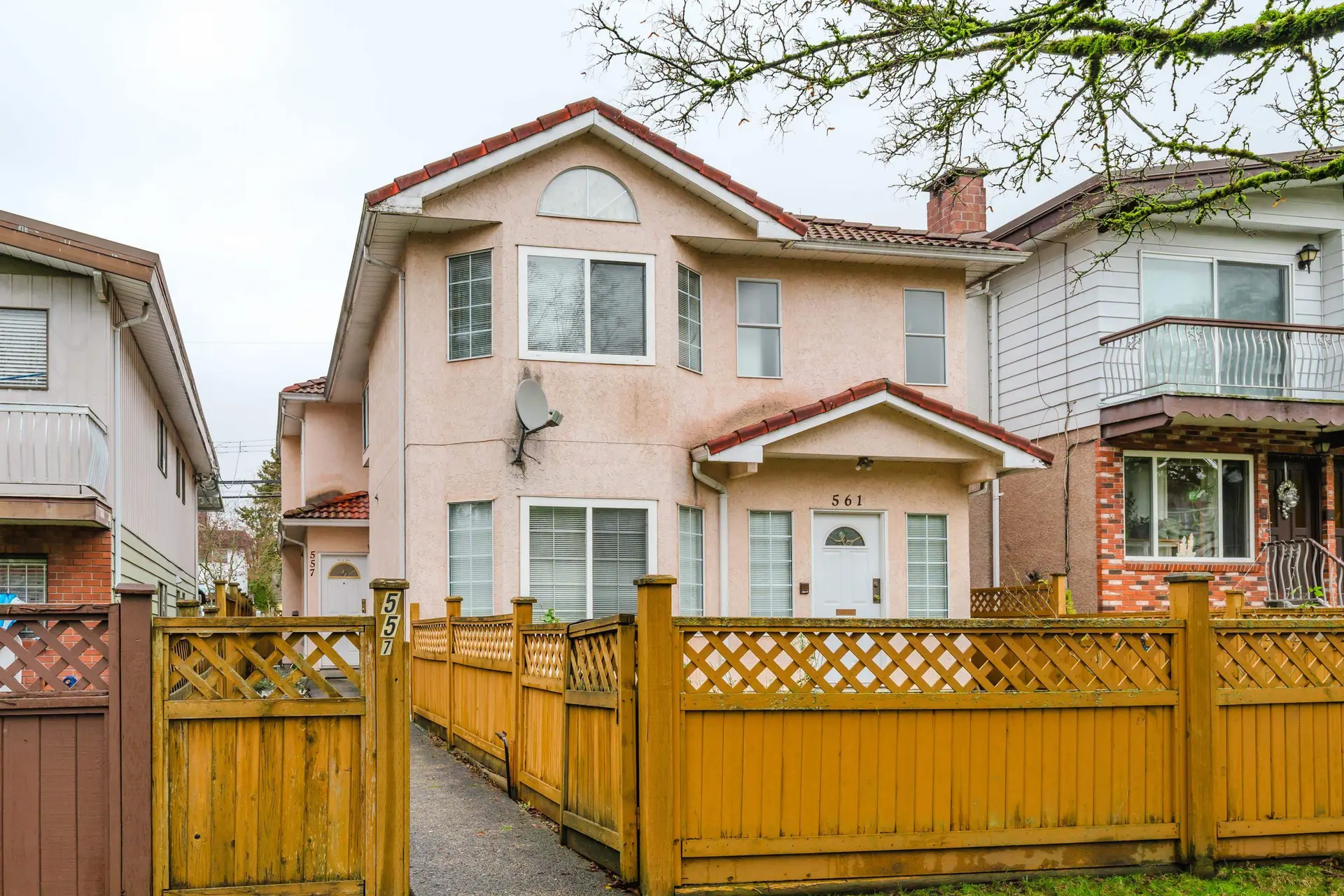 Property at 557 E 44th Avenue, Vancouver, BC