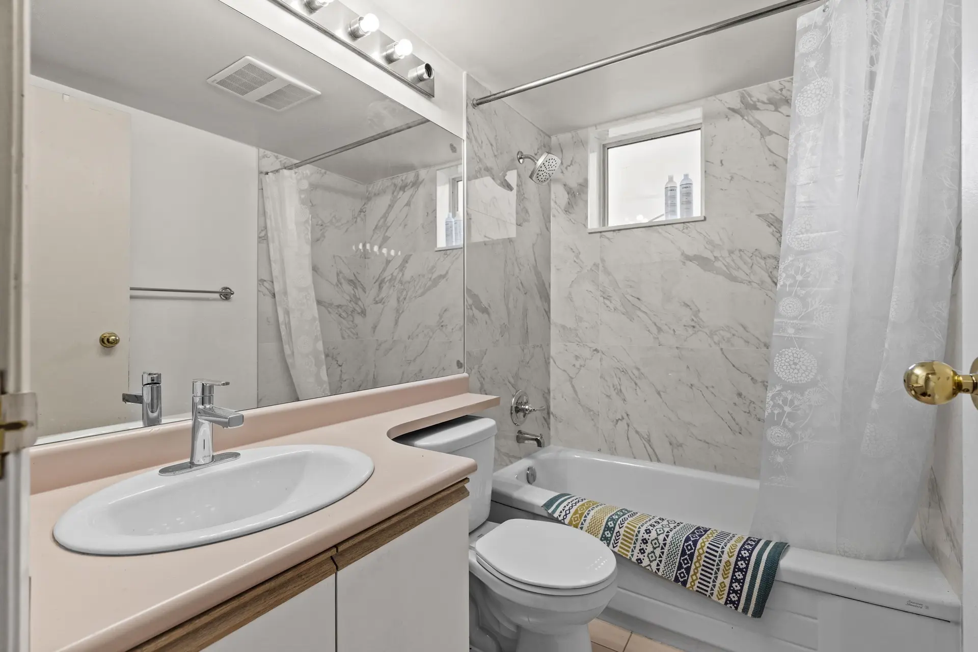 #503 1771 Nelson Street - Image 4