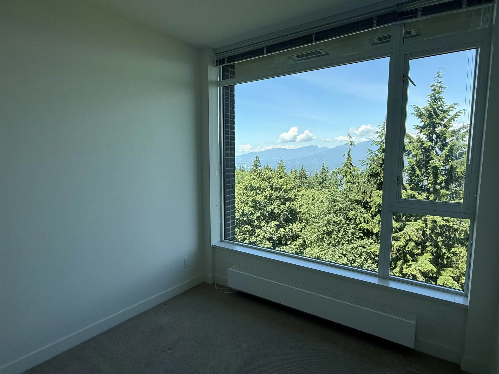 #609 8850 University Crescent - Image 13