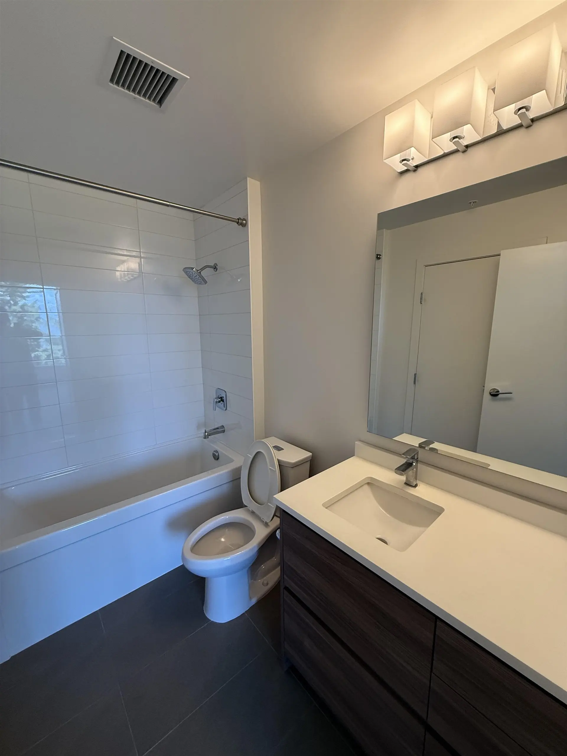 #609 8850 University Crescent - Image 12