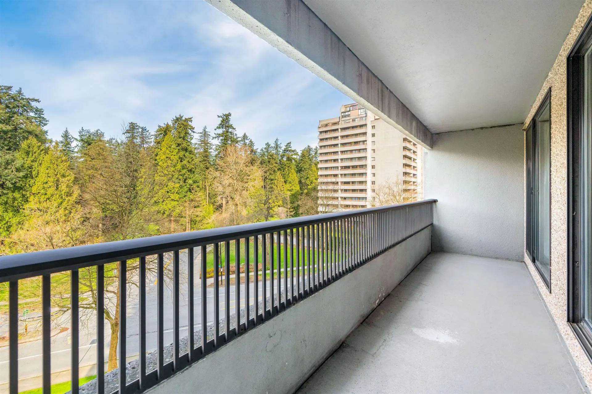 #608 6595 Willingdon Avenue - Image 15