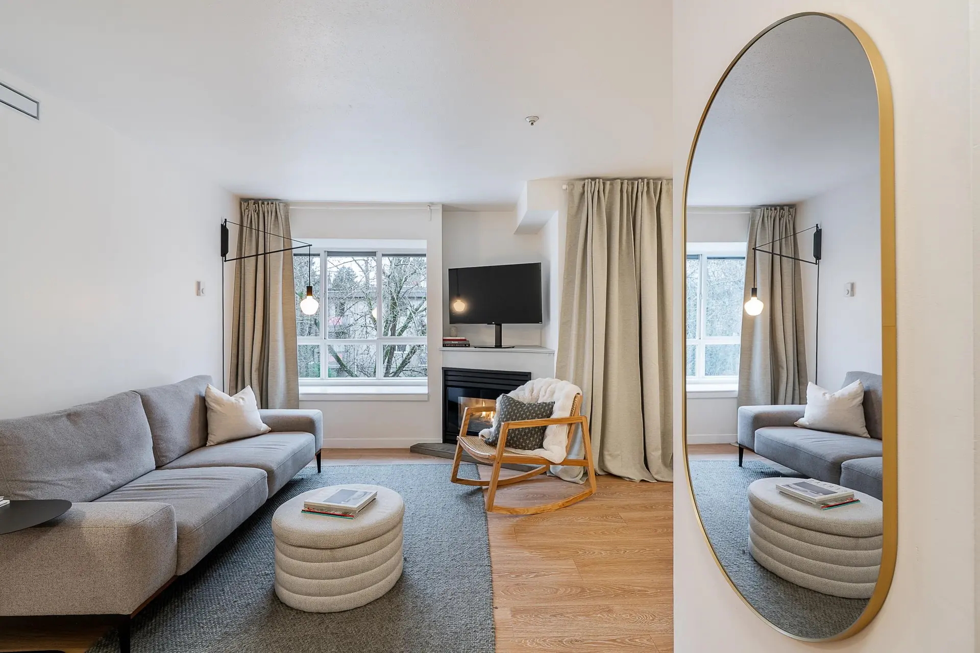 #407 3 N Garden Drive - Image 2