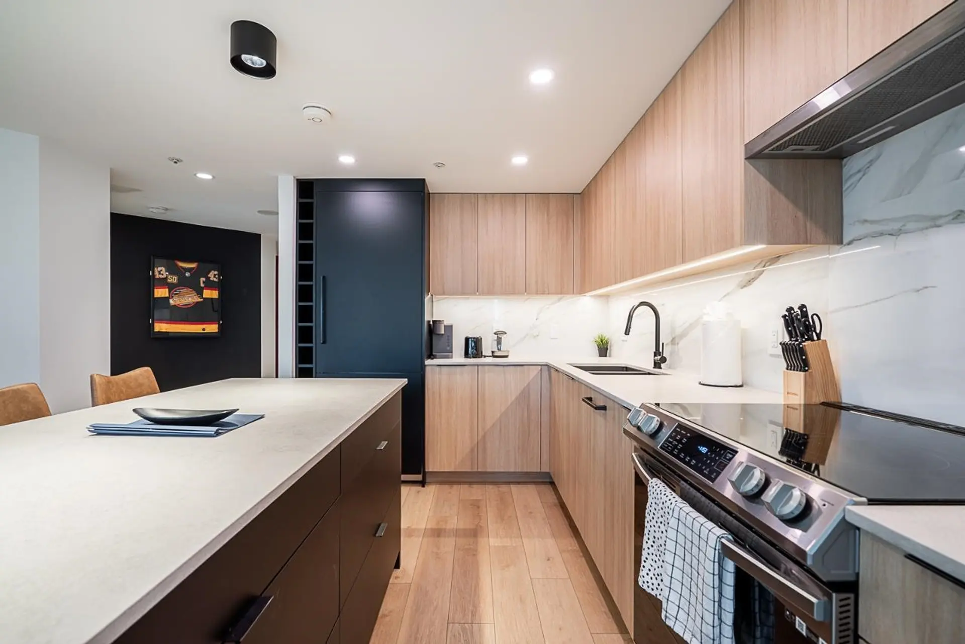 Property at #1201 1050 BURRARD STREET, Vancouver, BC