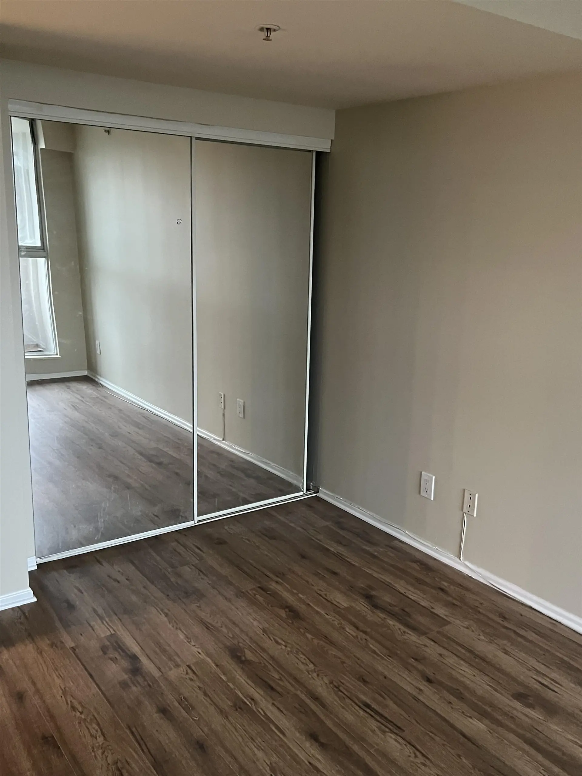 #412 288 E 8th Avenue - Image 6