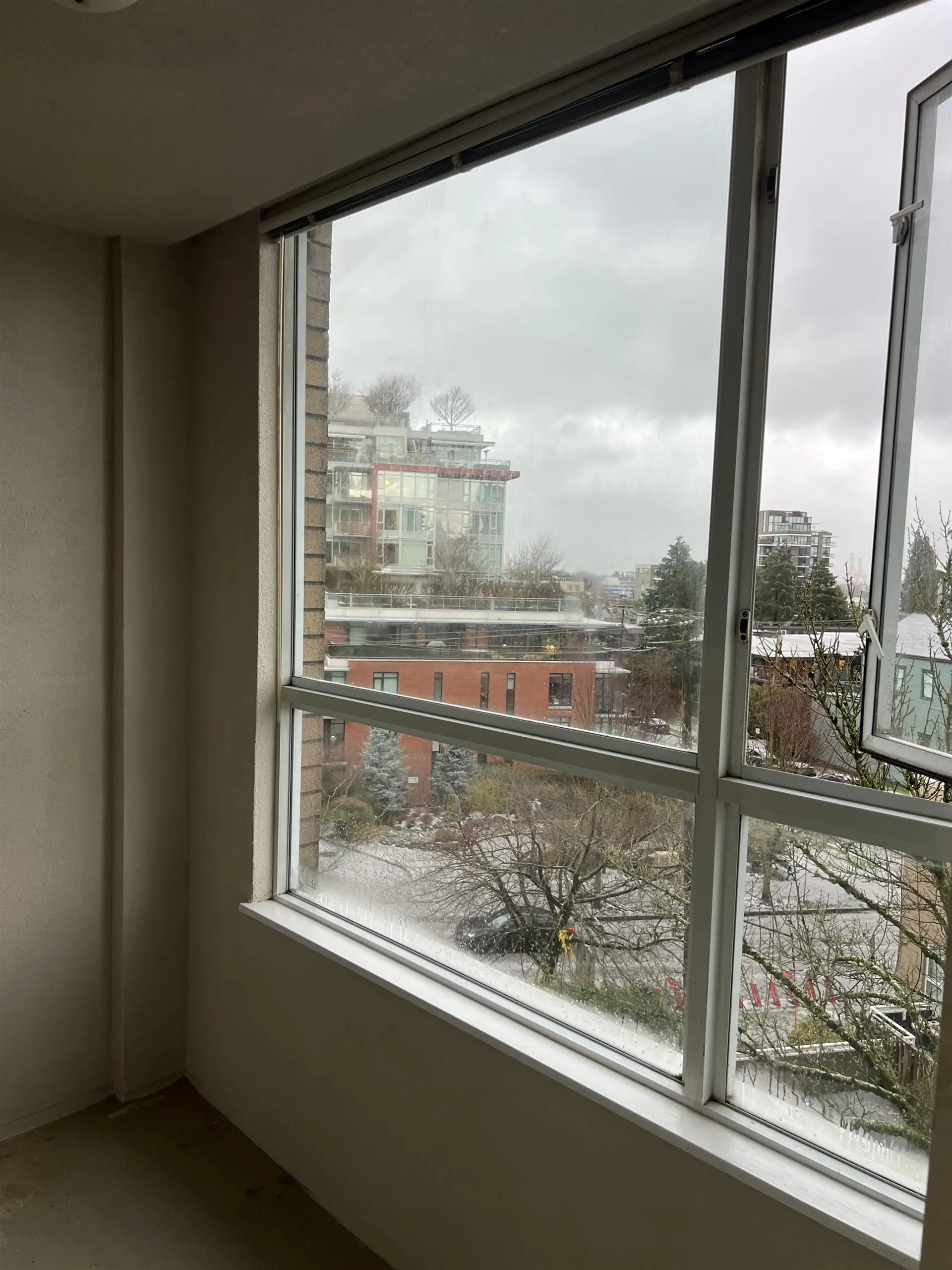 #412 288 E 8th Avenue - Image 10