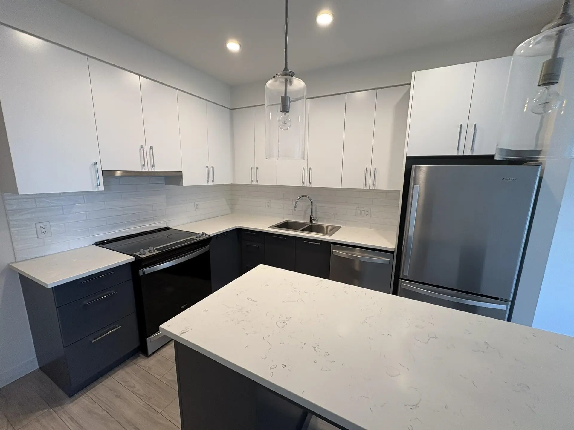 #A401 20834 80 Avenue - Image 8