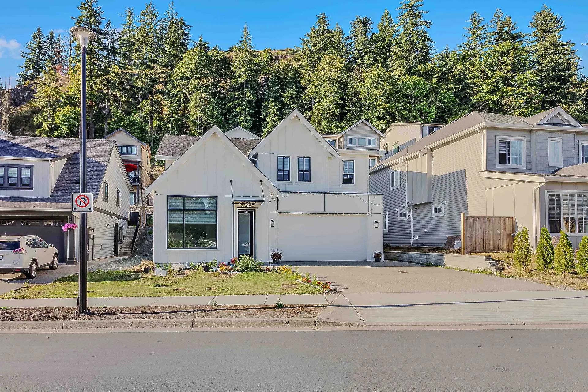 Property at 33967 Barker Court, Mission, BC