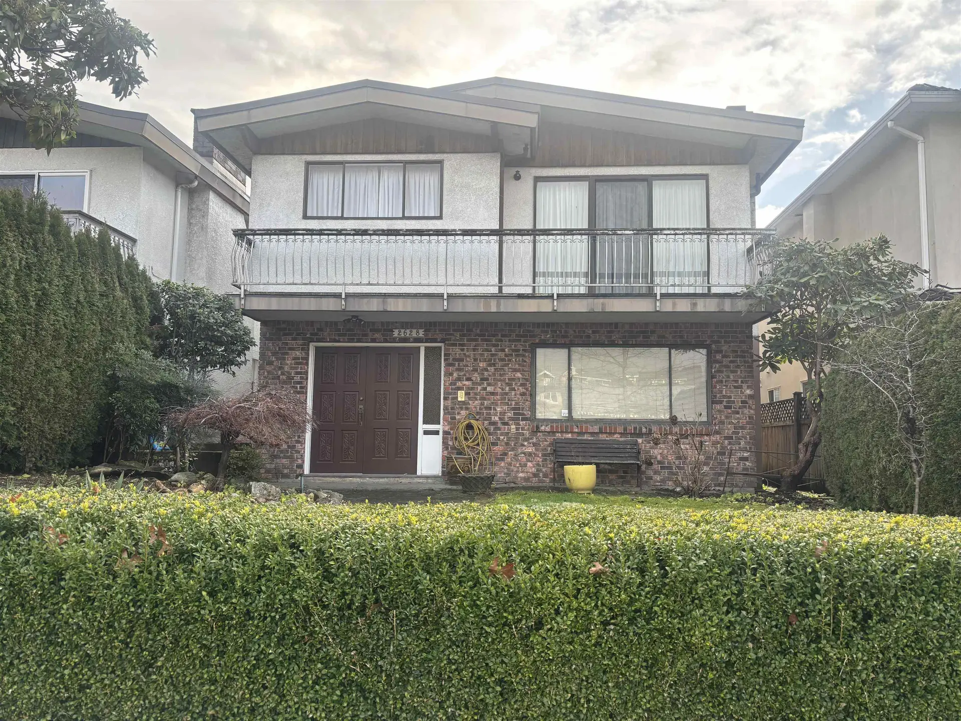 2628 E 8th Avenue - Image 2