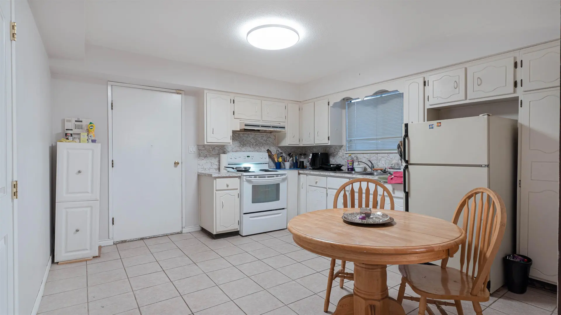 2628 E 8th Avenue - Image 6