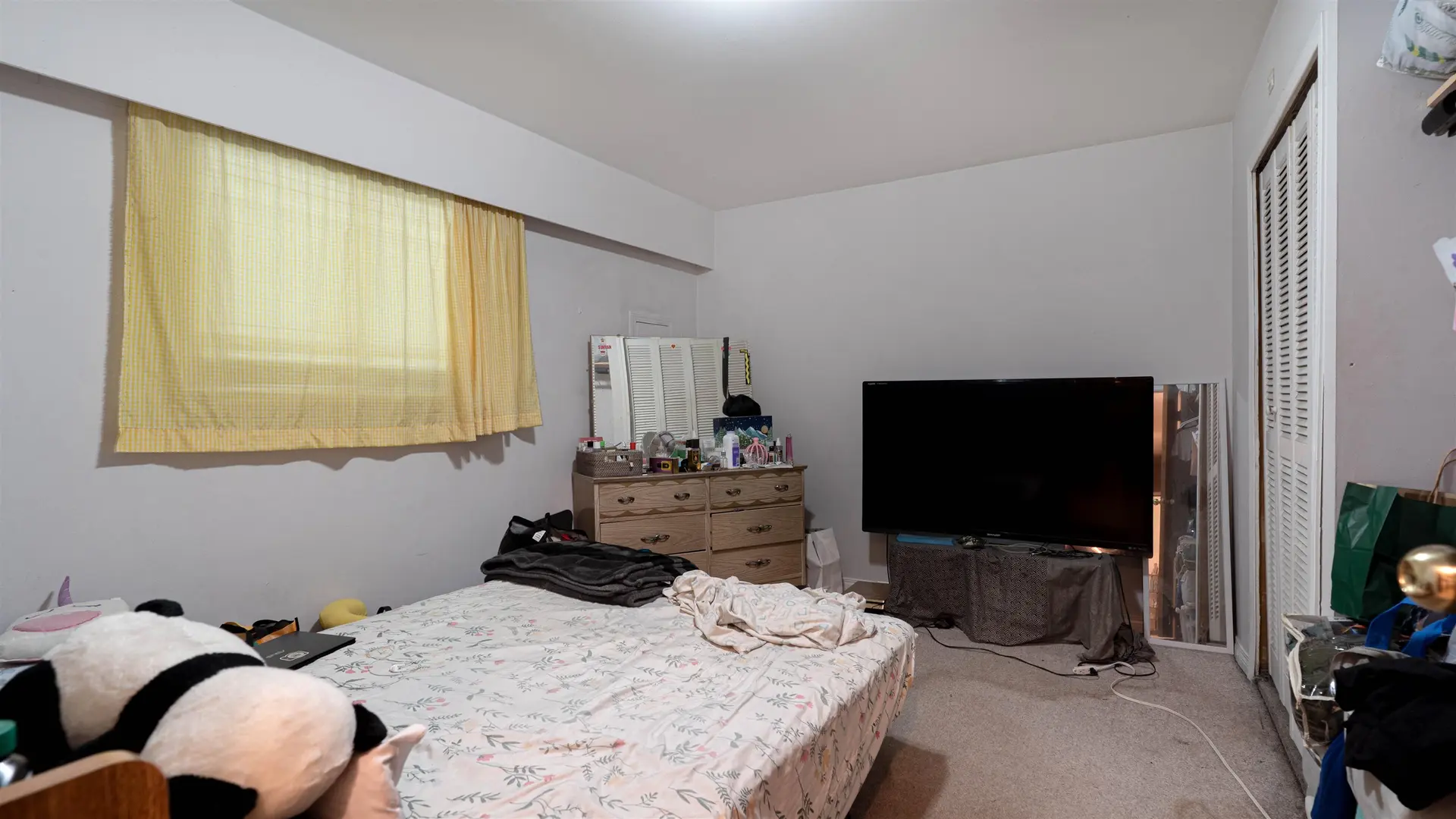 2628 E 8th Avenue - Image 7