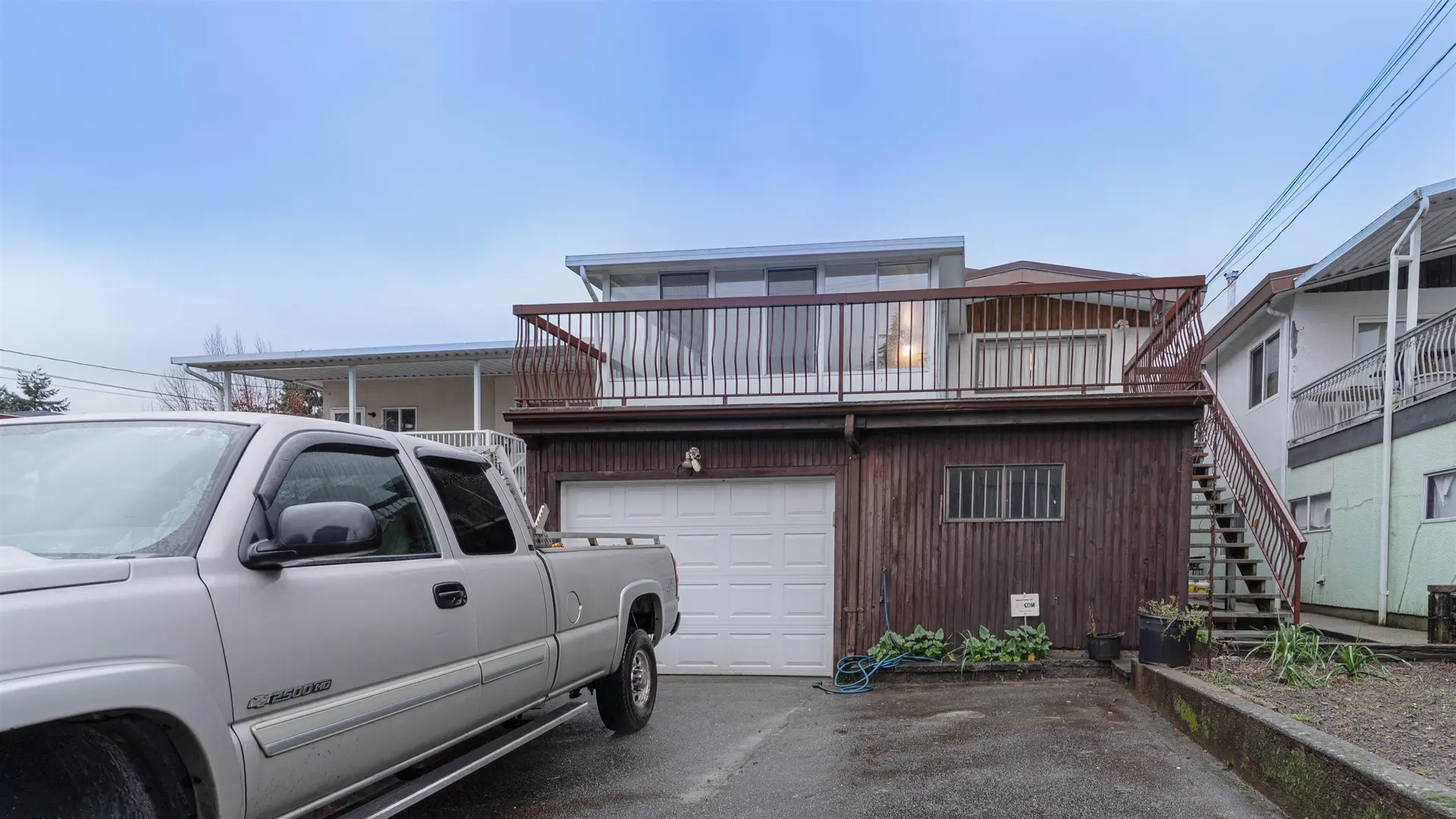 2628 E 8th Avenue - Image 9