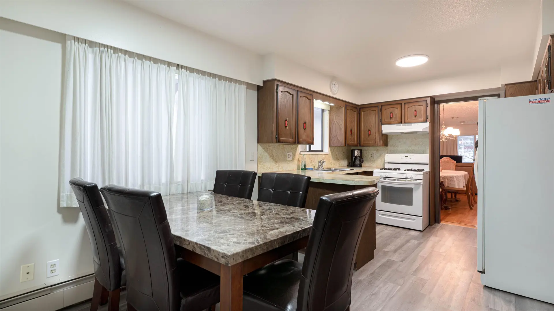 2628 E 8th Avenue - Image 15