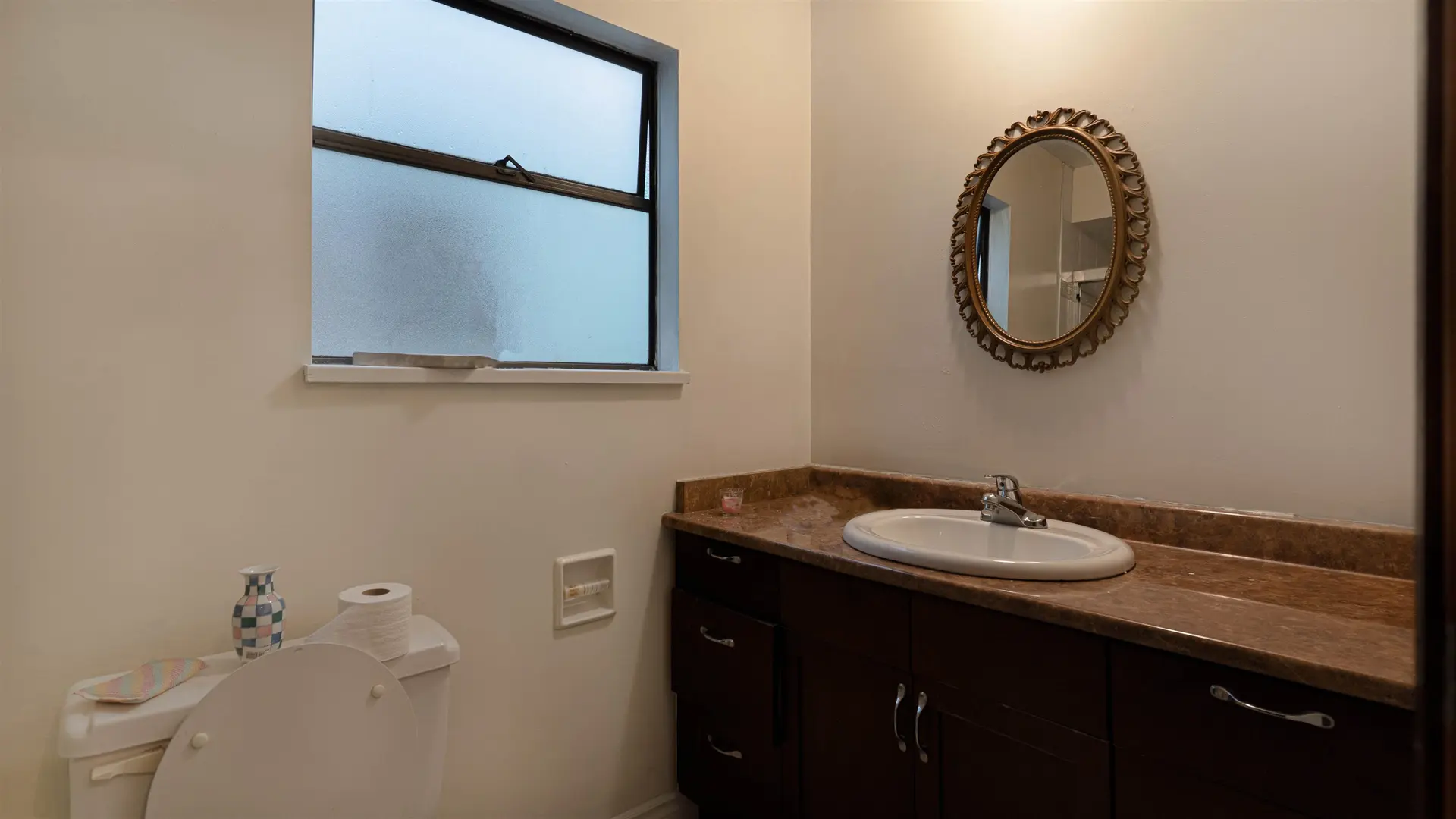 2628 E 8th Avenue - Image 8