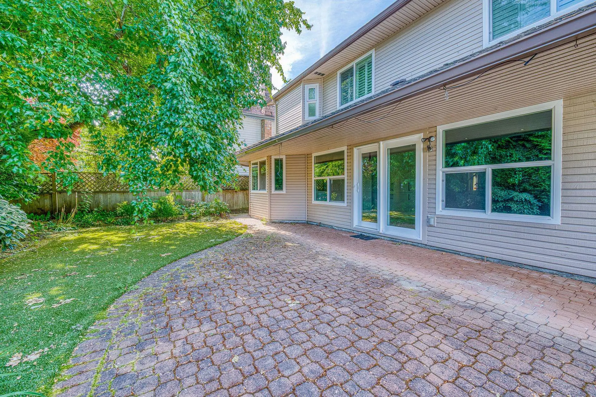 10680 Bissett Drive - Image 12