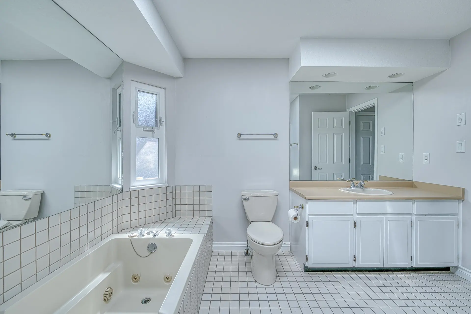 10680 Bissett Drive - Image 10