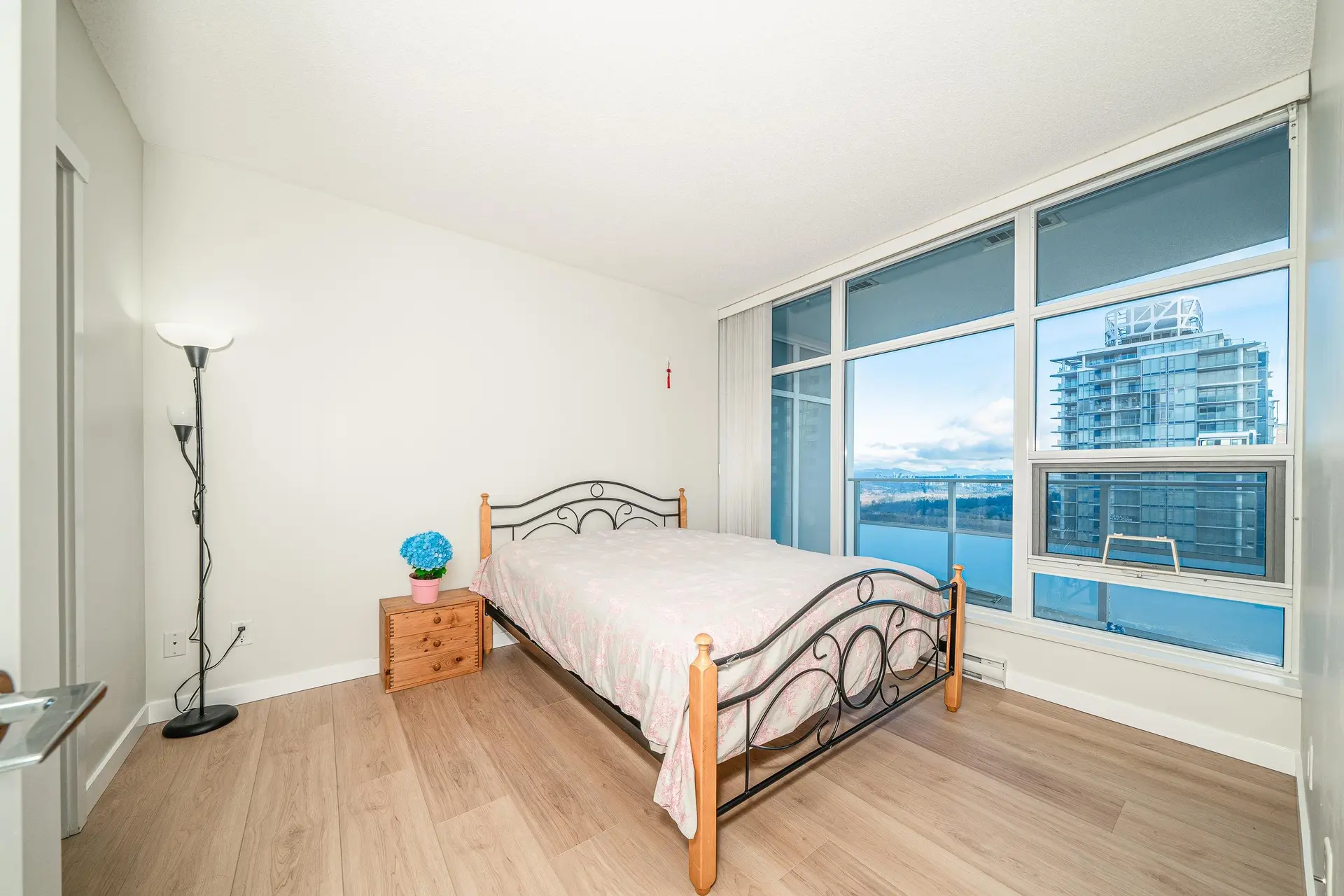 #3206 4880 Bennett Street - Image 15